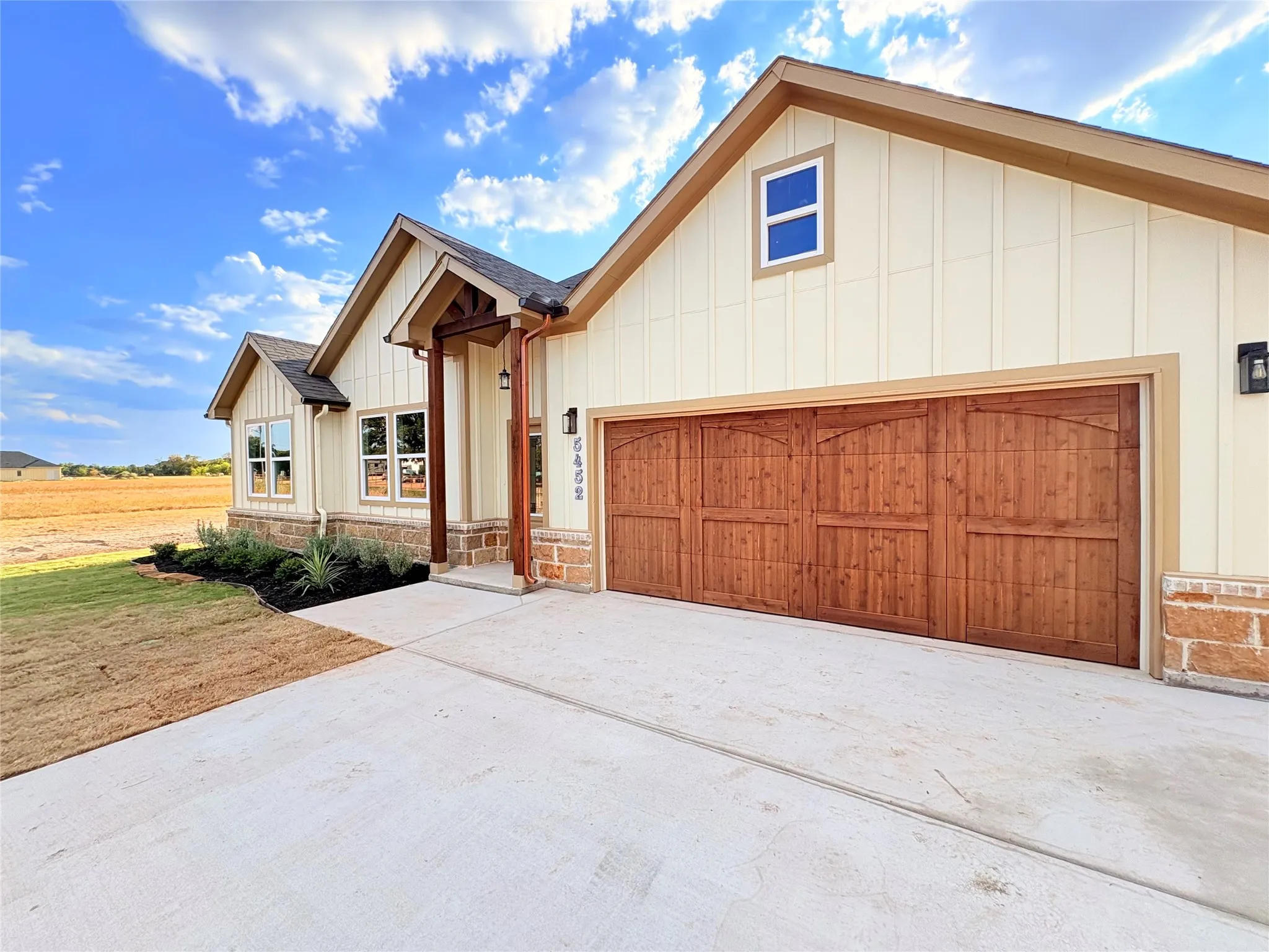Single Family Residence For Sale in Hunt County , 5452 COUNTY ROAD 3521, Quinlan, Texas 75474, 3 Bedroom, 3 Bathroom, 2 Garage spaces, 1,775 Sqft, built in 2026, mls#21376165, Real Estate Agent in Quinlan, Homes For Sale in Hunt county, Homes For Sale in Quinlan, Realtor in Quinlan Texas, Real Estate Brokerage Independent Realty Texas, Luminita Cordes Realtor