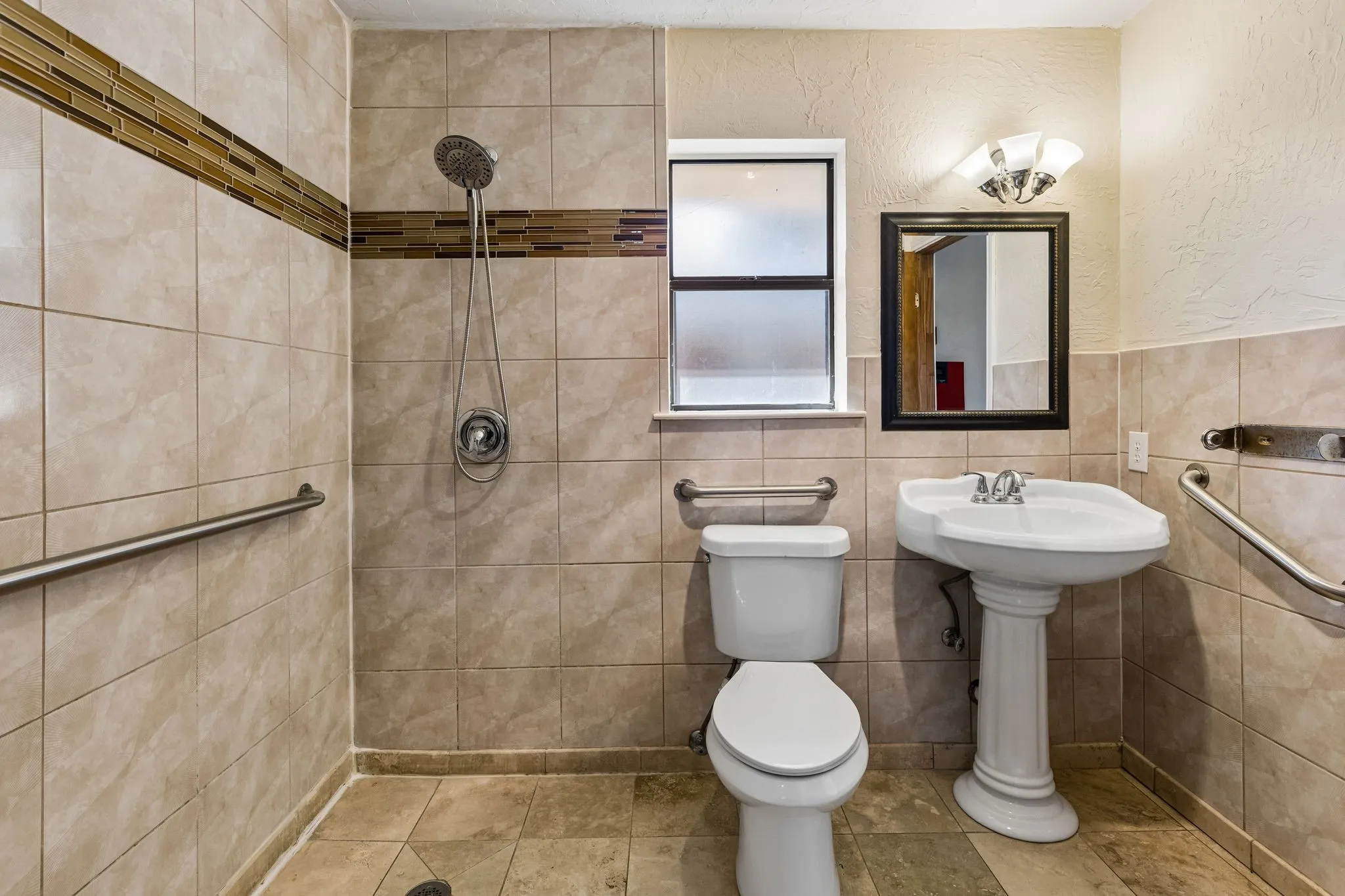 Single Family Residence For Sale in Collin County , 2206 Blue Cypress Drive, Richardson, Texas 75082, 6 Bedroom, 3 Bathroom, 2 Garage spaces, 2,748 Sqft, built in 1982, mls#21376167, Real Estate Agent in Richardson, Homes For Sale in Collin county, Homes For Sale in Richardson, Realtor in Richardson Texas, Real Estate Brokerage Independent Realty Texas, Luminita Cordes Realtor