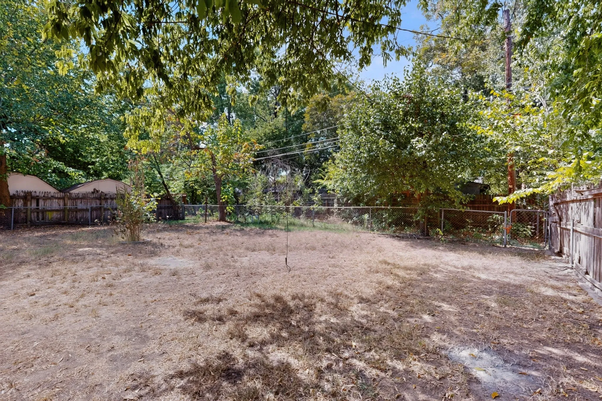 Single Family Residence For Sale in Dallas County , 721 Hall Road, Seagoville, Texas 75159, 4 Bedroom, 2 Bathroom, Garage spaces, 1,440 Sqft, built in 1955, mls#21374469, Real Estate Agent in Seagoville, Homes For Sale in Dallas county, Homes For Sale in Seagoville, Realtor in Seagoville Texas, Real Estate Brokerage Independent Realty Texas, Luminita Cordes Realtor