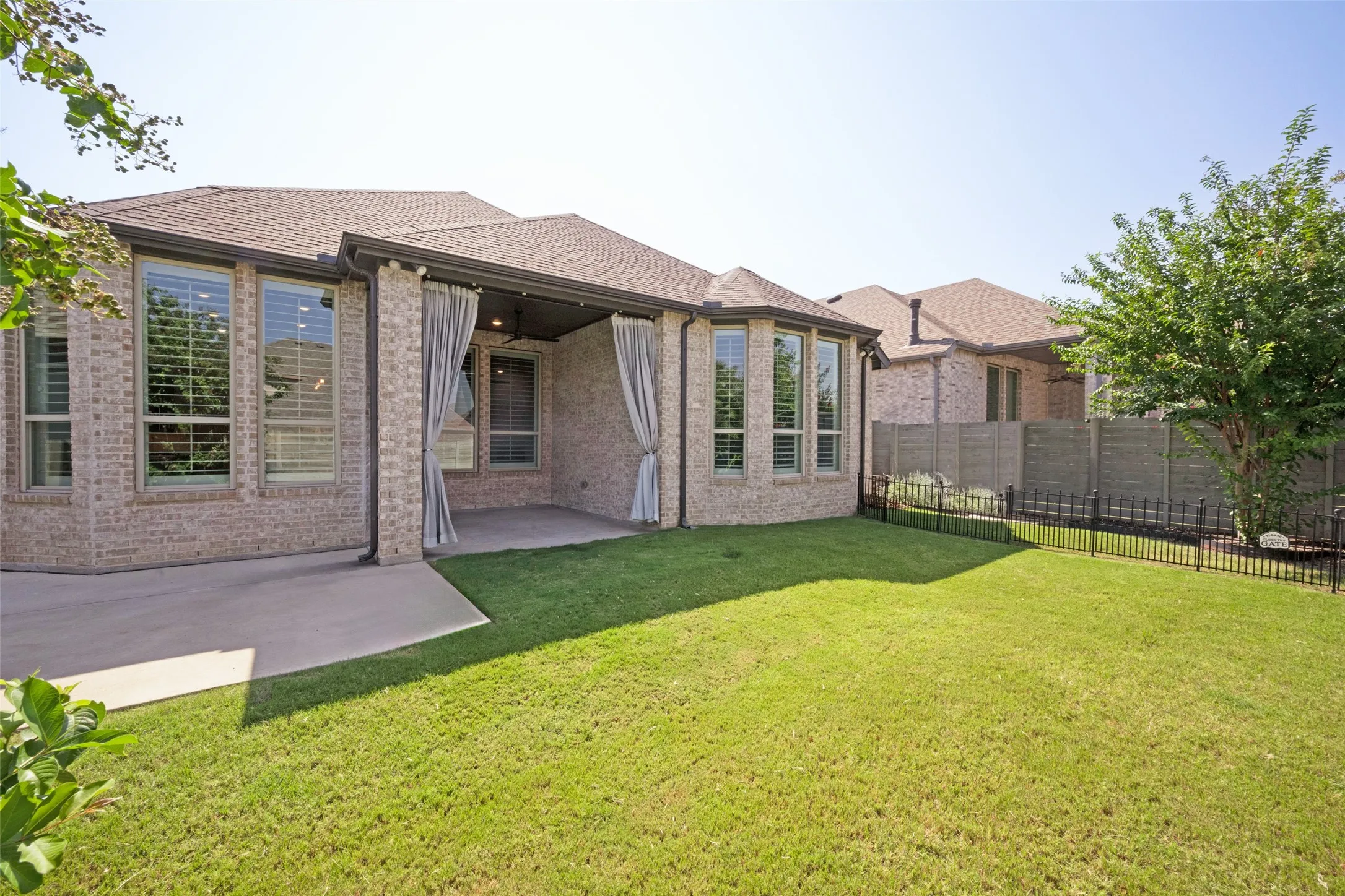 Single Family Residence For Rent in Denton County , 817 Nuthatch Court, Argyle, Texas 76226, 3 Bedroom, 3 Bathroom, 2 Garage spaces, 2,086 Sqft, built in 2020, mls#21376171, Real Estate Agent in Argyle, Homes For Rent in Denton county, Homes For Rent in Argyle, Realtor in Argyle Texas, Real Estate Brokerage Independent Realty Texas, Luminita Cordes Realtor