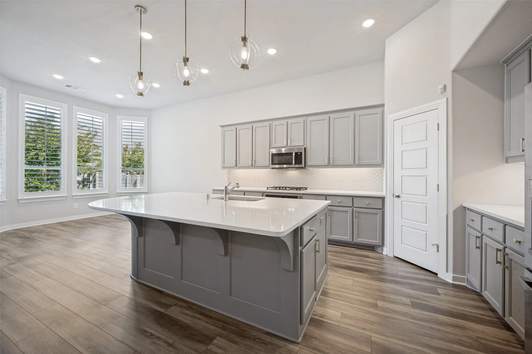 Single Family Residence For Rent in Denton County , 817 Nuthatch Court, Argyle, Texas 76226, 3 Bedroom, 3 Bathroom, 2 Garage spaces, 2,086 Sqft, built in 2020, mls#21376171, Real Estate Agent in Argyle, Homes For Rent in Denton county, Homes For Rent in Argyle, Realtor in Argyle Texas, Real Estate Brokerage Independent Realty Texas, Luminita Cordes Realtor