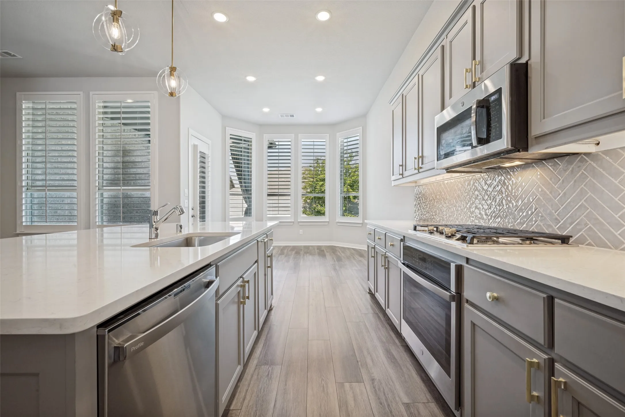 Single Family Residence For Rent in Denton County , 817 Nuthatch Court, Argyle, Texas 76226, 3 Bedroom, 3 Bathroom, 2 Garage spaces, 2,086 Sqft, built in 2020, mls#21376171, Real Estate Agent in Argyle, Homes For Rent in Denton county, Homes For Rent in Argyle, Realtor in Argyle Texas, Real Estate Brokerage Independent Realty Texas, Luminita Cordes Realtor
