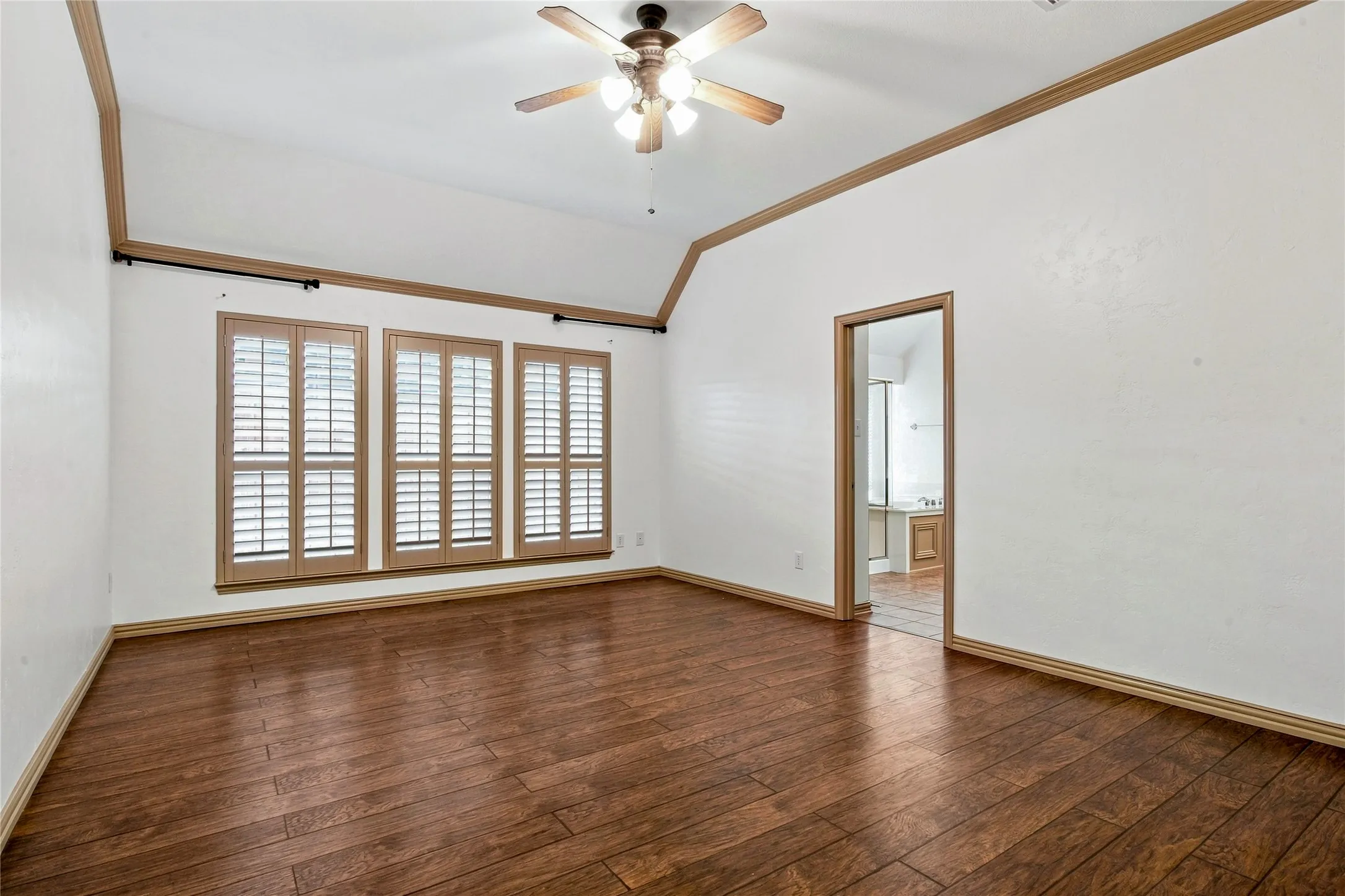 Single Family Residence For Sale in Denton County , 7943 Mc Kamy Drive, Frisco, Texas 75036, 3 Bedroom, 3 Bathroom, 2 Garage spaces, 2,996 Sqft, built in 2005, mls#21373146, Real Estate Agent in Frisco, Homes For Sale in Denton county, Homes For Sale in Frisco, Realtor in Frisco Texas, Real Estate Brokerage Independent Realty Texas, Luminita Cordes Realtor