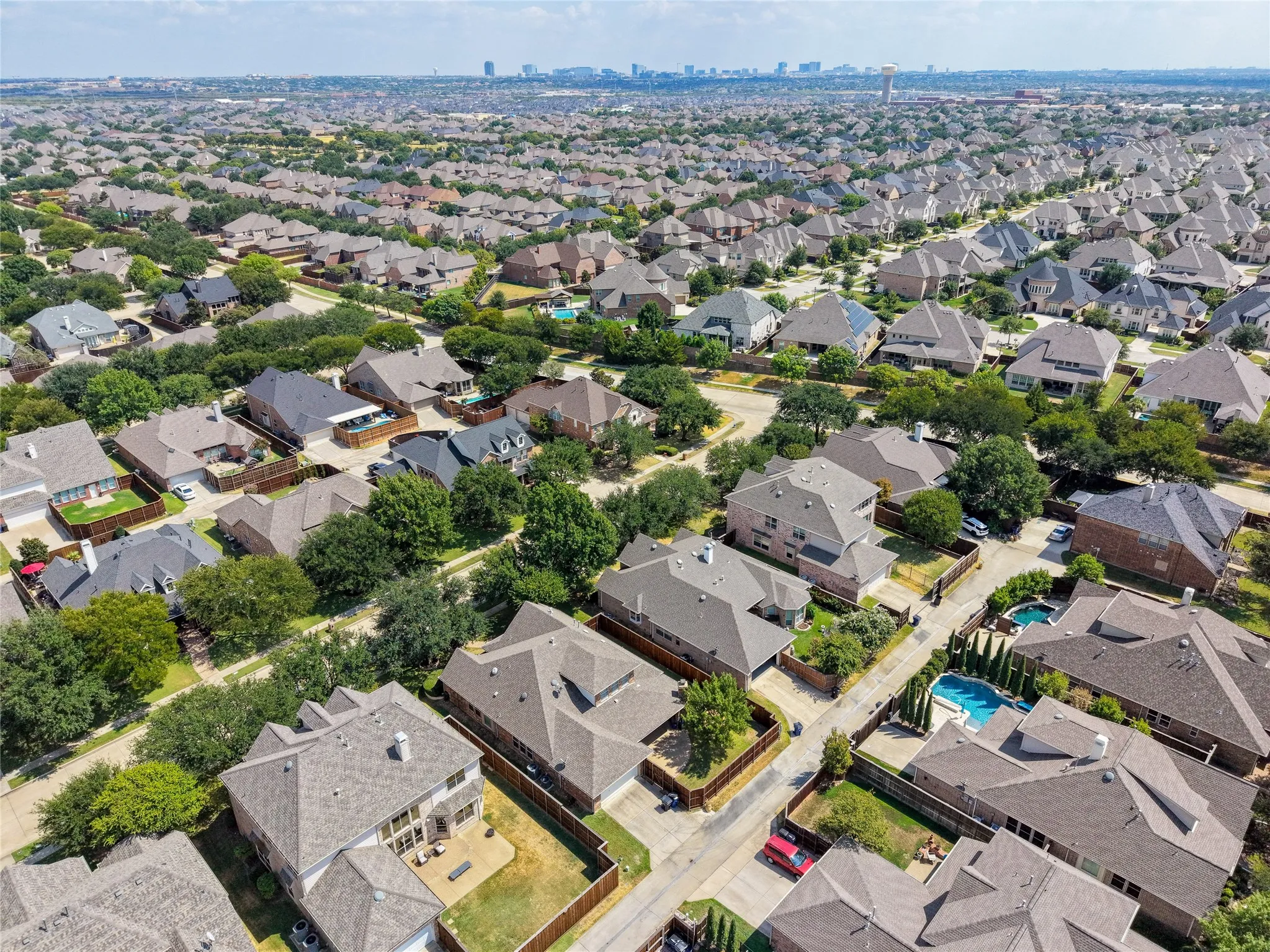 Single Family Residence For Sale in Denton County , 7943 Mc Kamy Drive, Frisco, Texas 75036, 3 Bedroom, 3 Bathroom, 2 Garage spaces, 2,996 Sqft, built in 2005, mls#21373146, Real Estate Agent in Frisco, Homes For Sale in Denton county, Homes For Sale in Frisco, Realtor in Frisco Texas, Real Estate Brokerage Independent Realty Texas, Luminita Cordes Realtor