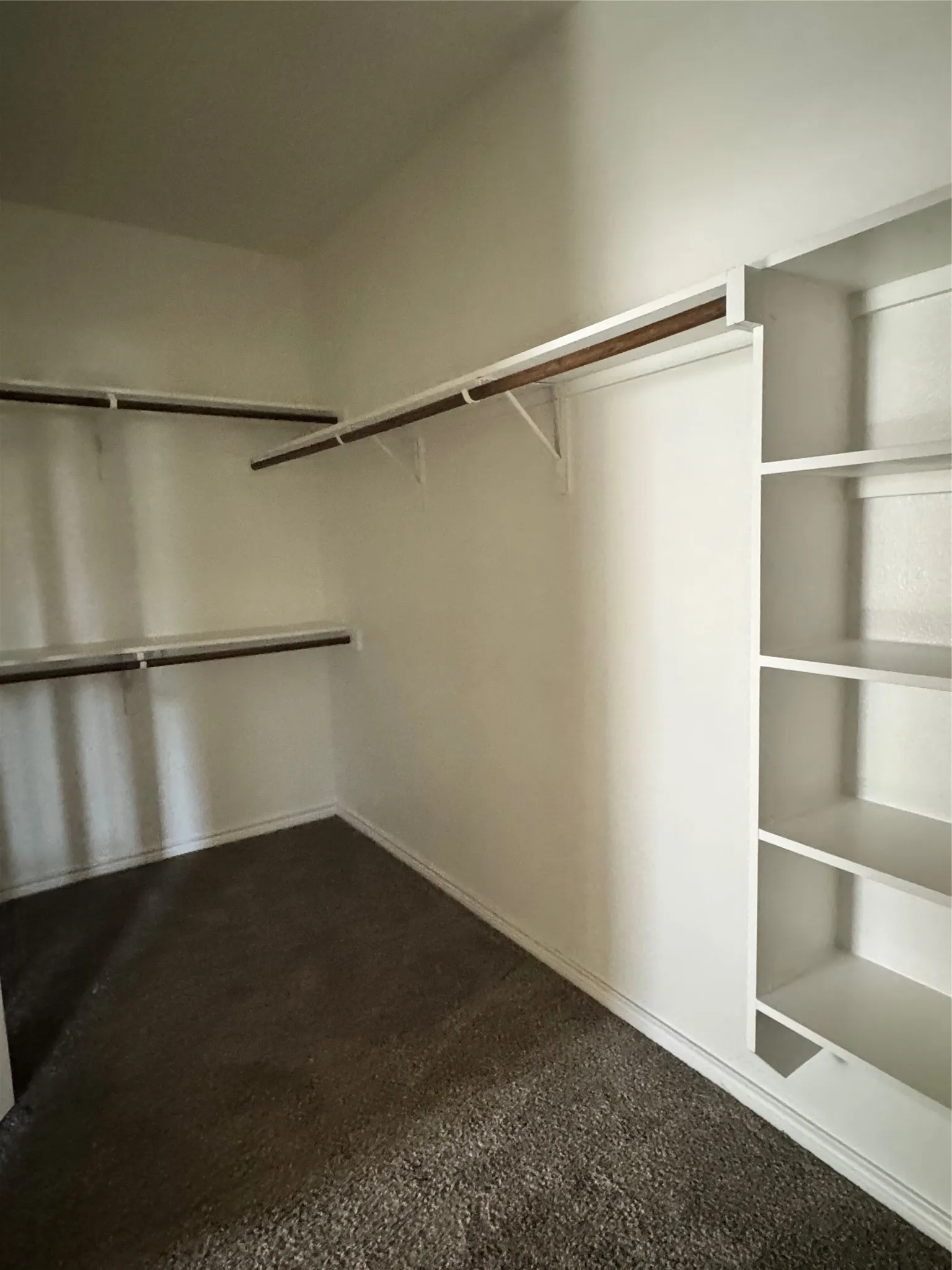 Townhouse For Rent in Denton County , 4249 Indian Run Drive, Carrollton, Texas 75010, 3 Bedroom, 3 Bathroom, 2 Garage spaces, 2,246 Sqft, built in 2012, mls#21376186, Real Estate Agent in Carrollton, Homes For Rent in Denton county, Homes For Rent in Carrollton, Realtor in Carrollton Texas, Real Estate Brokerage Independent Realty Texas, Luminita Cordes Realtor
