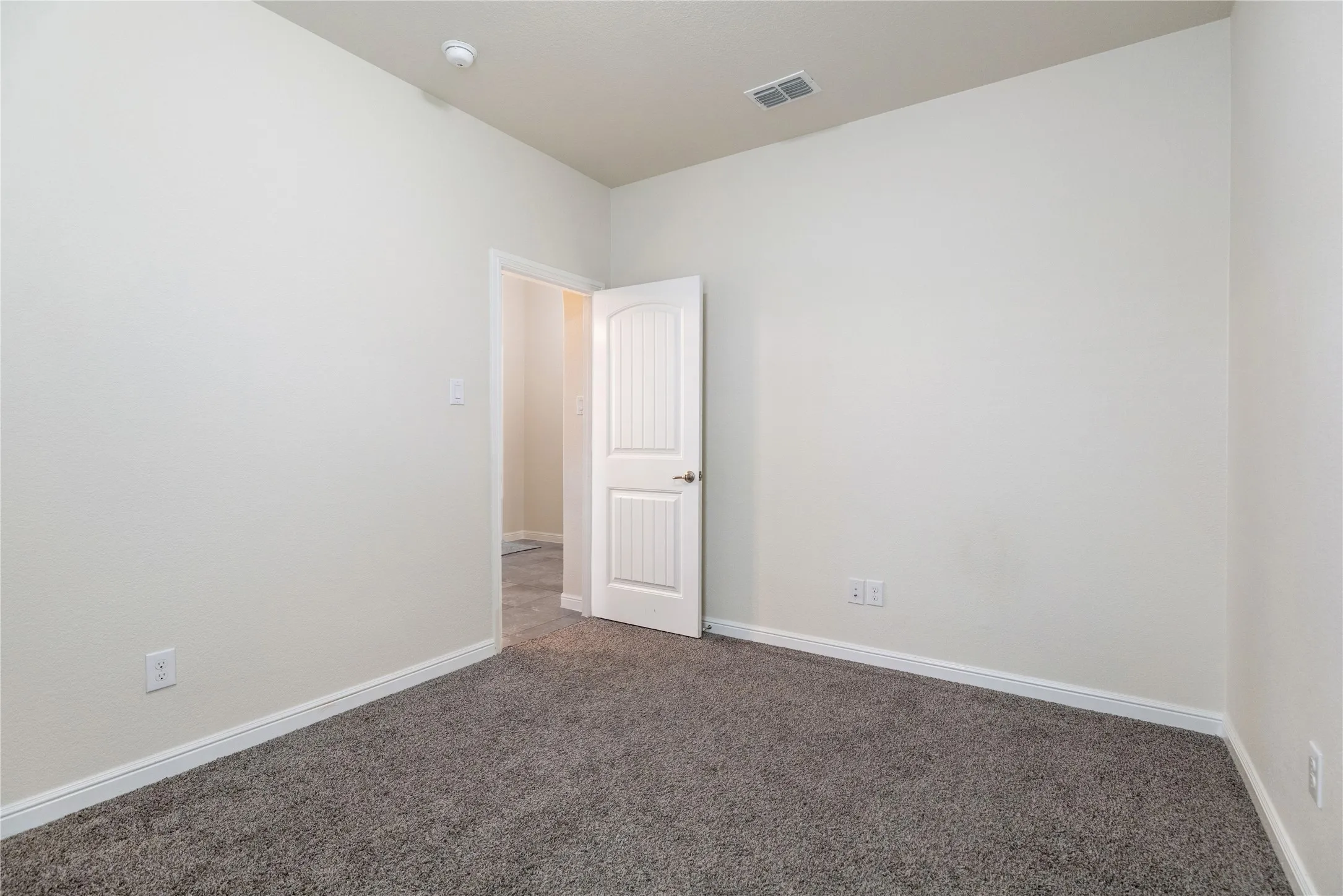 Single Family Residence For Rent in Tarrant County , 1108 Lakin Road, Fort Worth, Texas 76177, 3 Bedroom, 2 Bathroom, 2 Garage spaces, 1,695 Sqft, built in 2018, mls#21374256, Real Estate Agent in Fort Worth, Homes For Rent in Tarrant county, Homes For Rent in Fort Worth, Realtor in Fort Worth Texas, Real Estate Brokerage Independent Realty Texas, Luminita Cordes Realtor