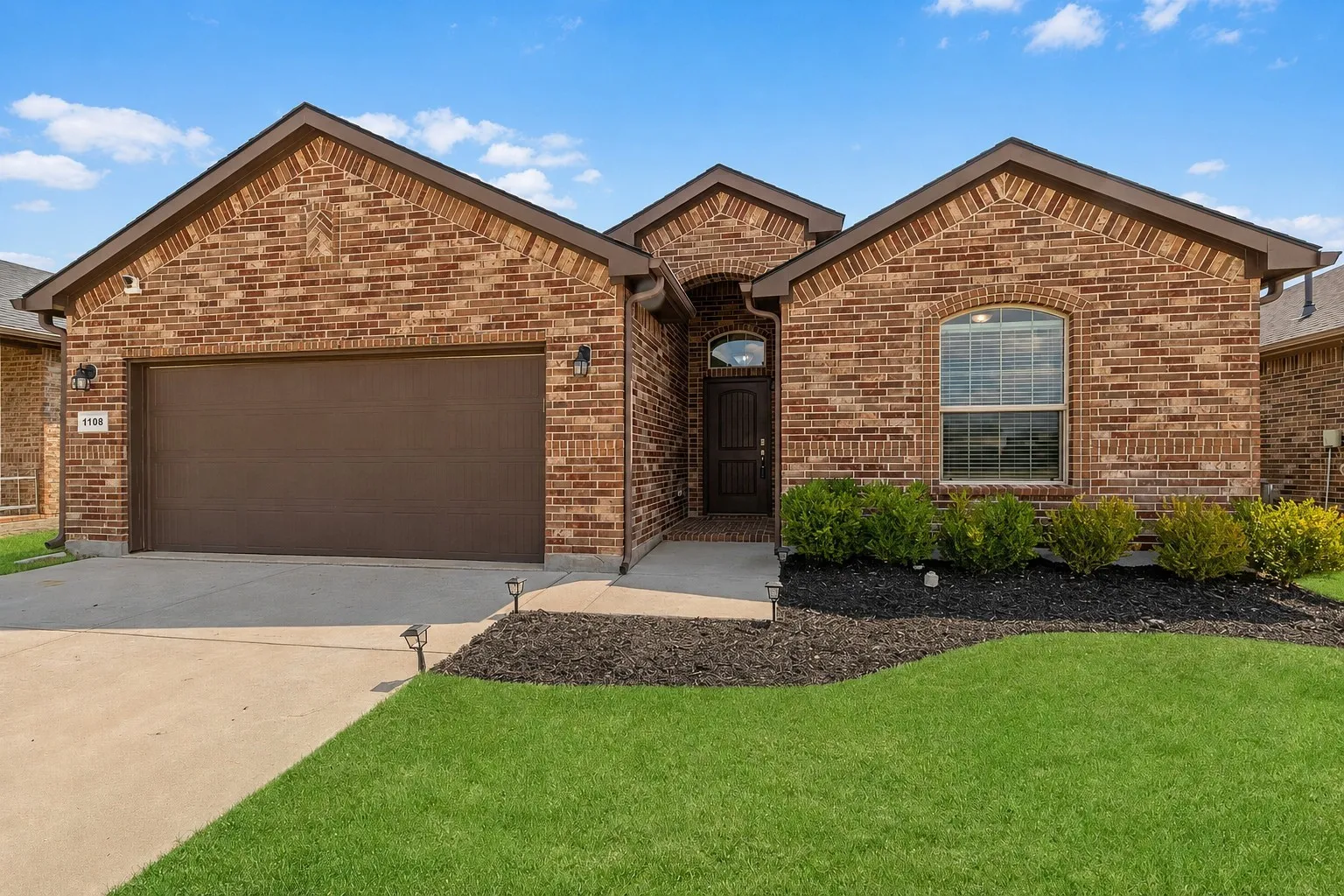 Single Family Residence For Rent in Tarrant County , 1108 Lakin Road, Fort Worth, Texas 76177, 3 Bedroom, 2 Bathroom, 2 Garage spaces, 1,695 Sqft, built in 2018, mls#21374256, Real Estate Agent in Fort Worth, Homes For Rent in Tarrant county, Homes For Rent in Fort Worth, Realtor in Fort Worth Texas, Real Estate Brokerage Independent Realty Texas, Luminita Cordes Realtor