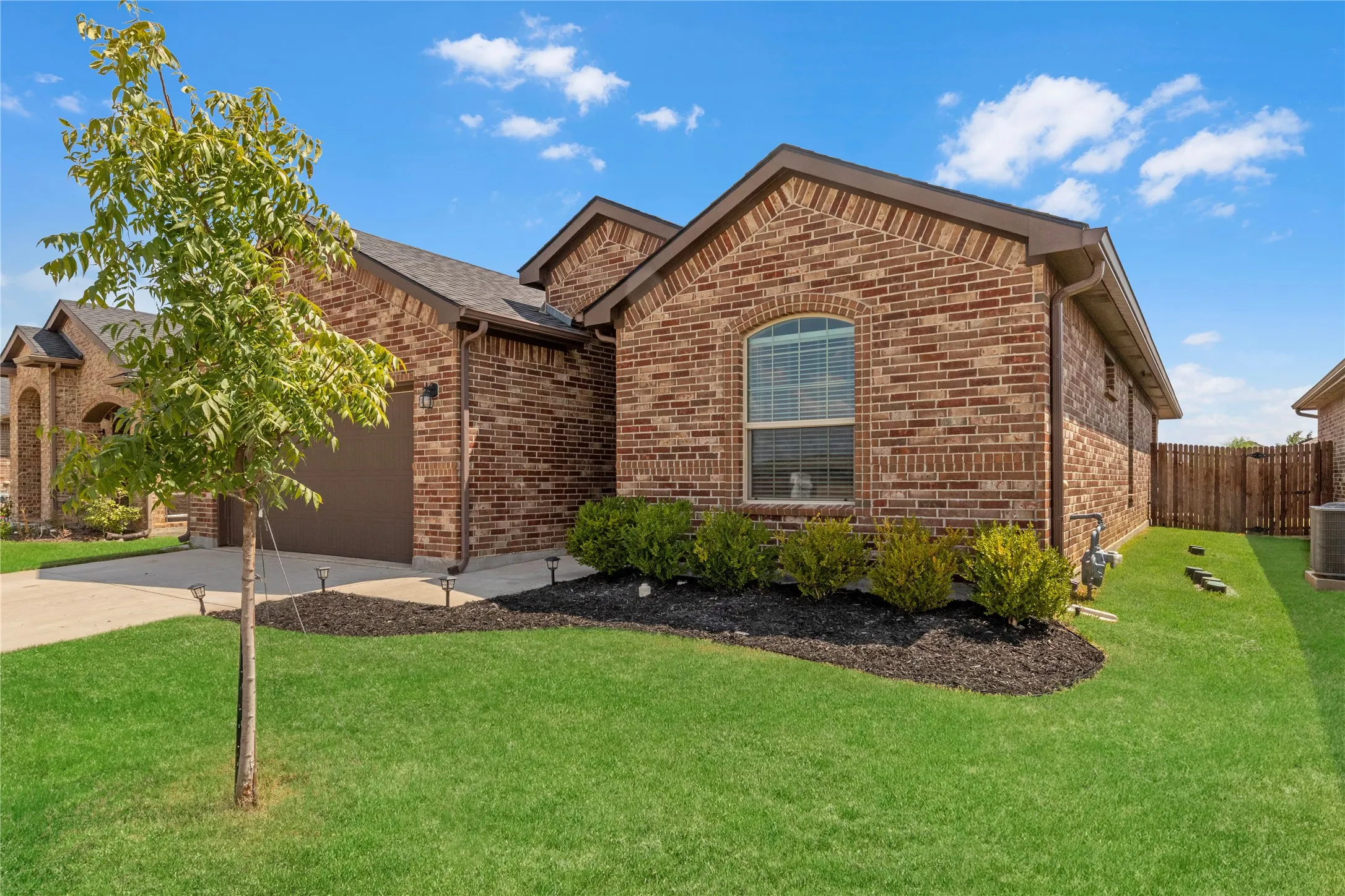 Single Family Residence For Rent in Tarrant County , 1108 Lakin Road, Fort Worth, Texas 76177, 3 Bedroom, 2 Bathroom, 2 Garage spaces, 1,695 Sqft, built in 2018, mls#21374256, Real Estate Agent in Fort Worth, Homes For Rent in Tarrant county, Homes For Rent in Fort Worth, Realtor in Fort Worth Texas, Real Estate Brokerage Independent Realty Texas, Luminita Cordes Realtor
