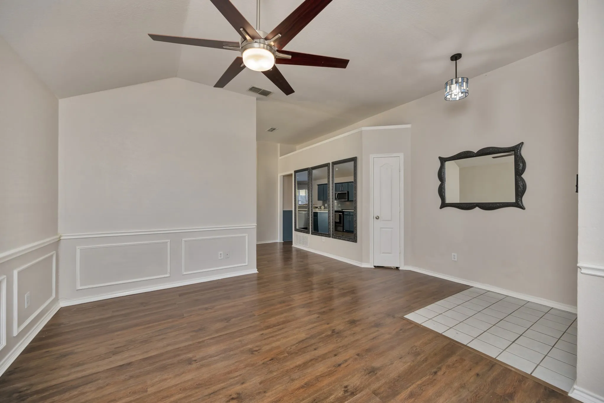 Single Family Residence For Sale in Tarrant County , 4220 Maryanne Place, Haltom City, Texas 76137, 3 Bedroom, 2 Bathroom, 2 Garage spaces, 1,714 Sqft, built in 1993, mls#21372171, Real Estate Agent in Haltom City, Homes For Sale in Tarrant county, Homes For Sale in Haltom City, Realtor in Haltom City Texas, Real Estate Brokerage Independent Realty Texas, Luminita Cordes Realtor