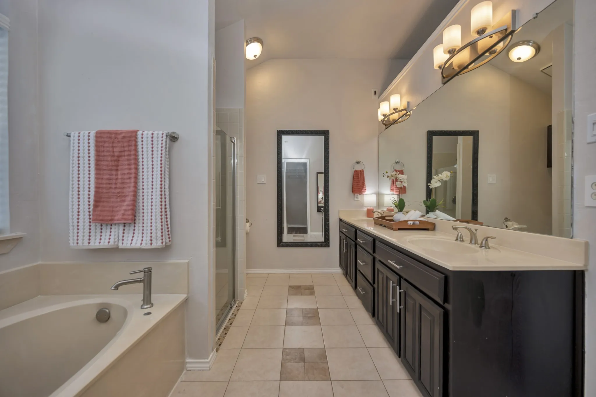 Single Family Residence For Sale in Tarrant County , 4220 Maryanne Place, Haltom City, Texas 76137, 3 Bedroom, 2 Bathroom, 2 Garage spaces, 1,714 Sqft, built in 1993, mls#21372171, Real Estate Agent in Haltom City, Homes For Sale in Tarrant county, Homes For Sale in Haltom City, Realtor in Haltom City Texas, Real Estate Brokerage Independent Realty Texas, Luminita Cordes Realtor