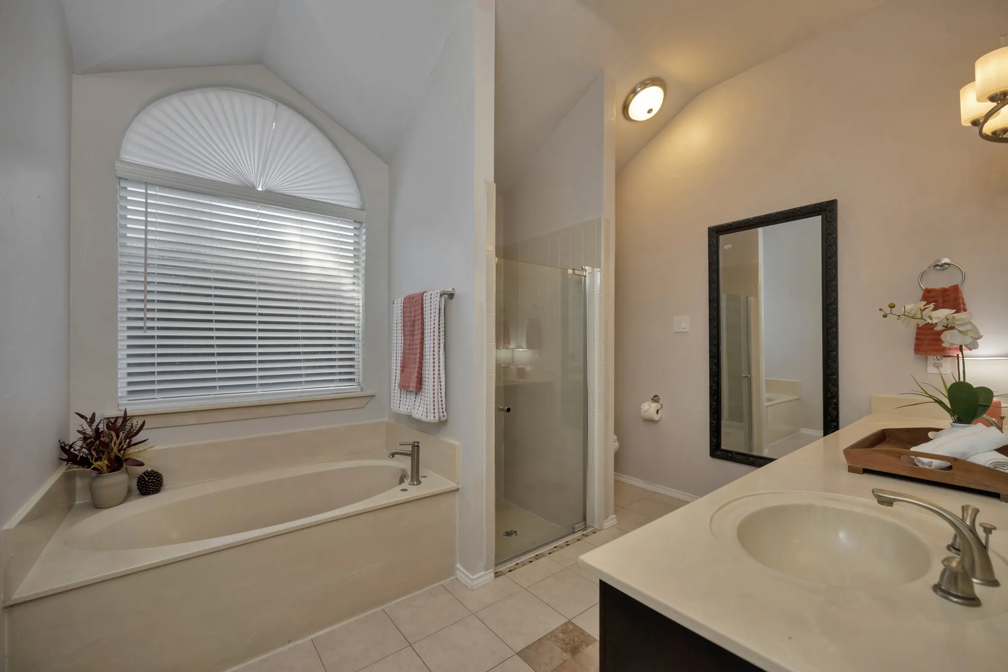 Single Family Residence For Sale in Tarrant County , 4220 Maryanne Place, Haltom City, Texas 76137, 3 Bedroom, 2 Bathroom, 2 Garage spaces, 1,714 Sqft, built in 1993, mls#21372171, Real Estate Agent in Haltom City, Homes For Sale in Tarrant county, Homes For Sale in Haltom City, Realtor in Haltom City Texas, Real Estate Brokerage Independent Realty Texas, Luminita Cordes Realtor
