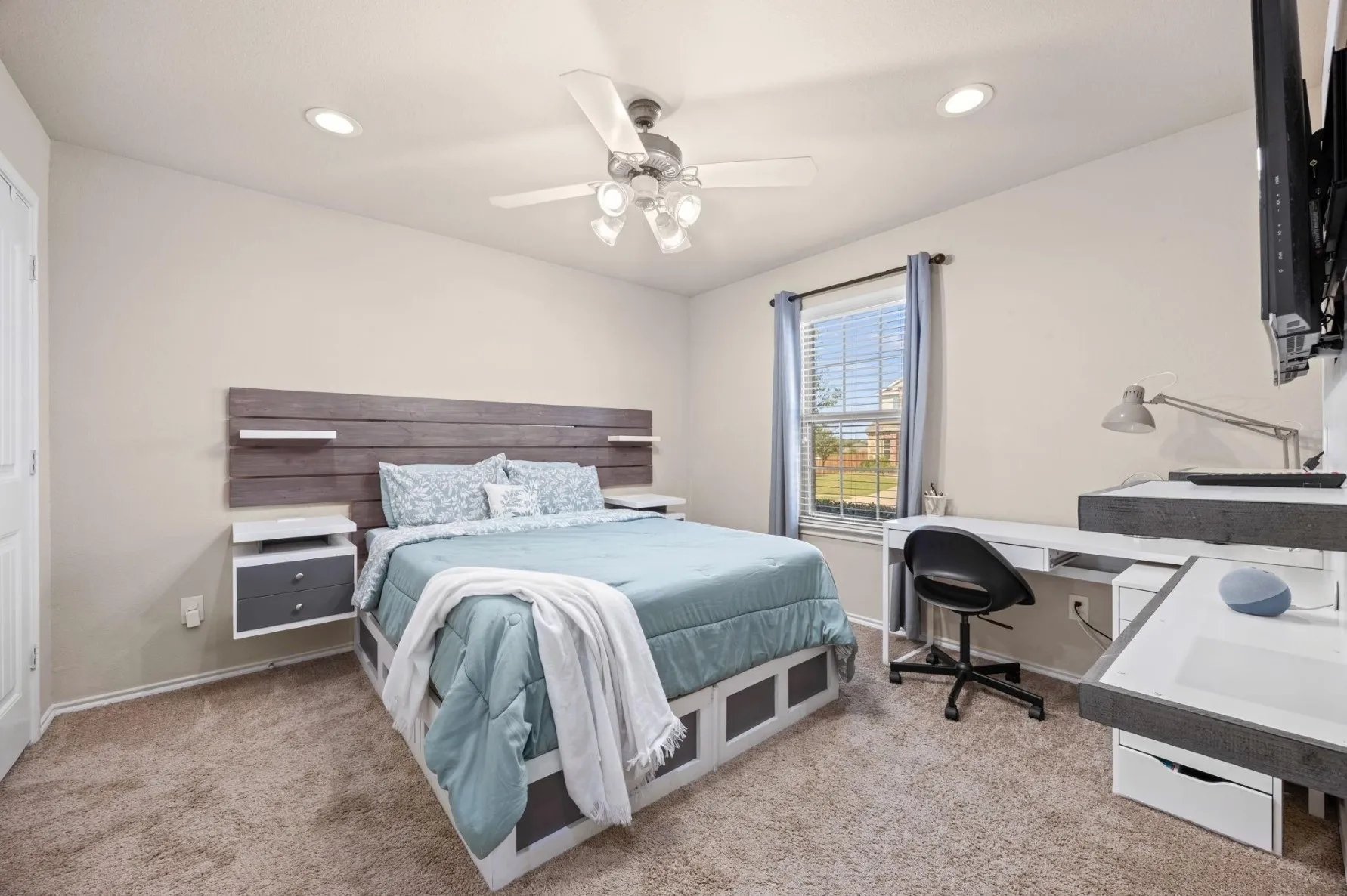 Single Family Residence For Rent in Collin County , 1400 Chrome Street, Princeton, Texas 75407, 4 Bedroom, 2 Bathroom, 2 Garage spaces, 1,891 Sqft, built in 2017, mls#21376183, Real Estate Agent in Princeton, Homes For Rent in Collin county, Homes For Rent in Princeton, Realtor in Princeton Texas, Real Estate Brokerage Independent Realty Texas, Luminita Cordes Realtor
