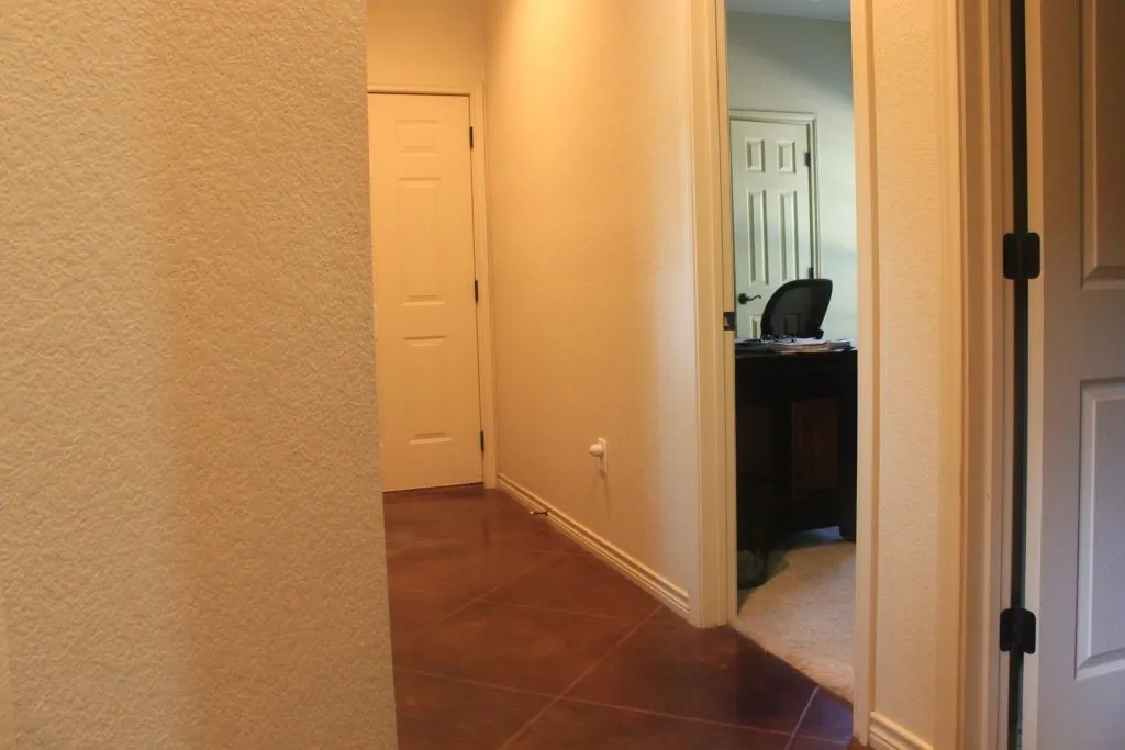 Single Family Residence For Sale in Wise County , 197 E Bay Drive, Bridgeport, Texas 76426, 4 Bedroom, 3 Bathroom, 2 Garage spaces, 2,443 Sqft, built in 2005, mls#21376144, Real Estate Agent in Bridgeport, Homes For Sale in Wise county, Homes For Sale in Bridgeport, Realtor in Bridgeport Texas, Real Estate Brokerage Independent Realty Texas, Luminita Cordes Realtor