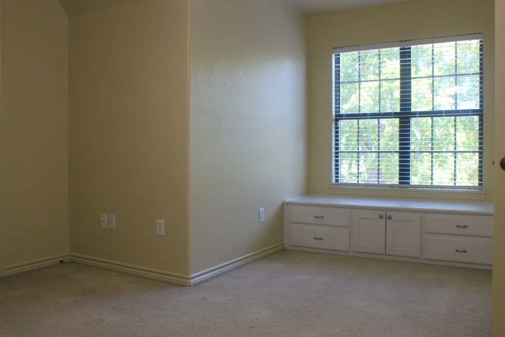 Single Family Residence For Sale in Wise County , 197 E Bay Drive, Bridgeport, Texas 76426, 4 Bedroom, 3 Bathroom, 2 Garage spaces, 2,443 Sqft, built in 2005, mls#21376144, Real Estate Agent in Bridgeport, Homes For Sale in Wise county, Homes For Sale in Bridgeport, Realtor in Bridgeport Texas, Real Estate Brokerage Independent Realty Texas, Luminita Cordes Realtor