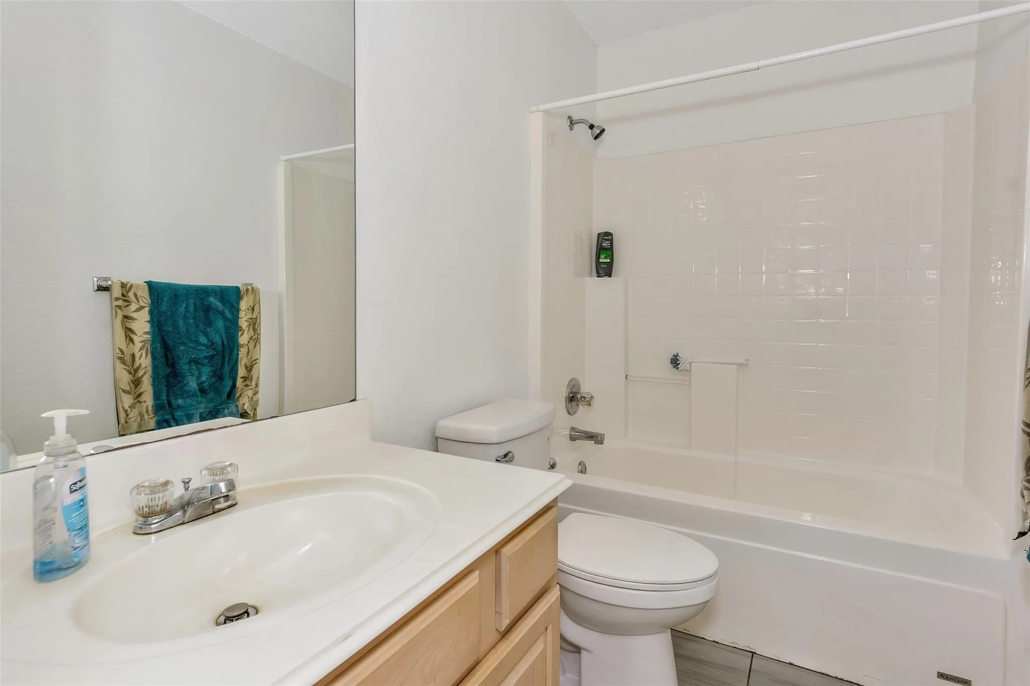 Single Family Residence For Sale in Parker County , 202 Lancelot Drive, Weatherford, Texas 76086, 3 Bedroom, 2 Bathroom, 2 Garage spaces, 1,336 Sqft, built in 1998, mls#21374813, Real Estate Agent in Weatherford, Homes For Sale in Parker county, Homes For Sale in Weatherford, Realtor in Weatherford Texas, Real Estate Brokerage Independent Realty Texas, Luminita Cordes Realtor