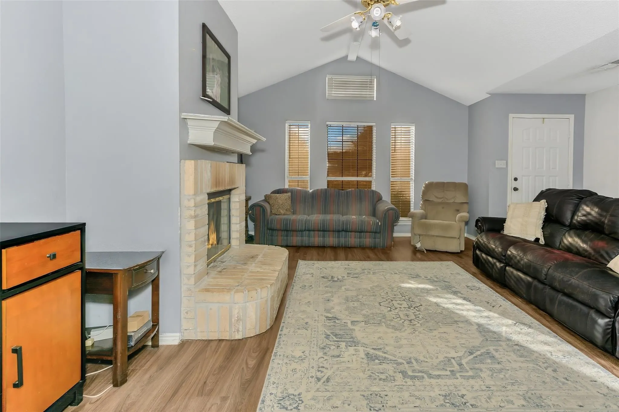 Single Family Residence For Sale in Parker County , 202 Lancelot Drive, Weatherford, Texas 76086, 3 Bedroom, 2 Bathroom, 2 Garage spaces, 1,336 Sqft, built in 1998, mls#21374813, Real Estate Agent in Weatherford, Homes For Sale in Parker county, Homes For Sale in Weatherford, Realtor in Weatherford Texas, Real Estate Brokerage Independent Realty Texas, Luminita Cordes Realtor