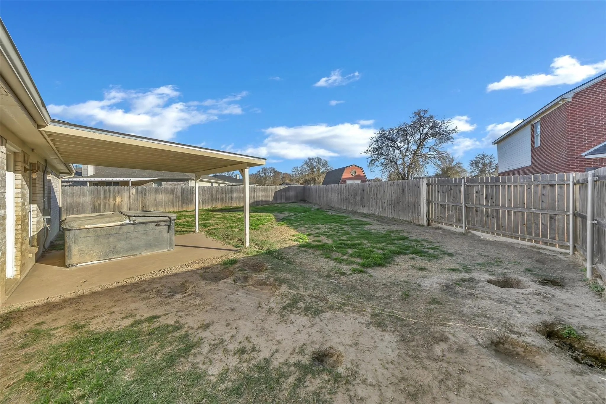Single Family Residence For Sale in Parker County , 202 Lancelot Drive, Weatherford, Texas 76086, 3 Bedroom, 2 Bathroom, 2 Garage spaces, 1,336 Sqft, built in 1998, mls#21374813, Real Estate Agent in Weatherford, Homes For Sale in Parker county, Homes For Sale in Weatherford, Realtor in Weatherford Texas, Real Estate Brokerage Independent Realty Texas, Luminita Cordes Realtor