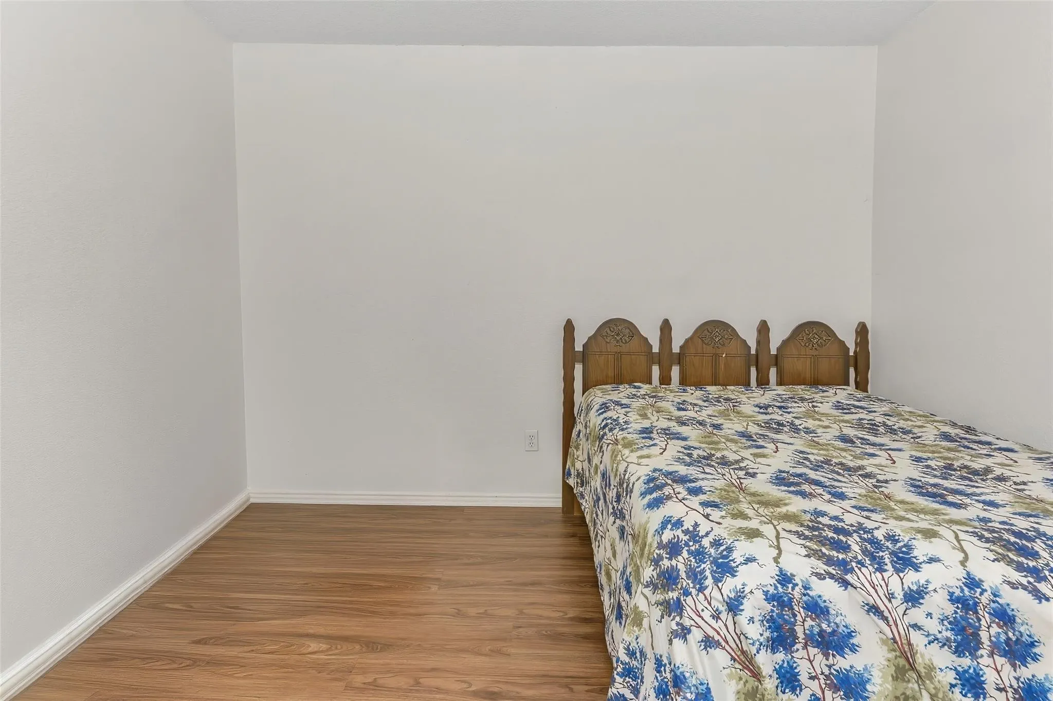 Single Family Residence For Sale in Parker County , 202 Lancelot Drive, Weatherford, Texas 76086, 3 Bedroom, 2 Bathroom, 2 Garage spaces, 1,336 Sqft, built in 1998, mls#21374813, Real Estate Agent in Weatherford, Homes For Sale in Parker county, Homes For Sale in Weatherford, Realtor in Weatherford Texas, Real Estate Brokerage Independent Realty Texas, Luminita Cordes Realtor