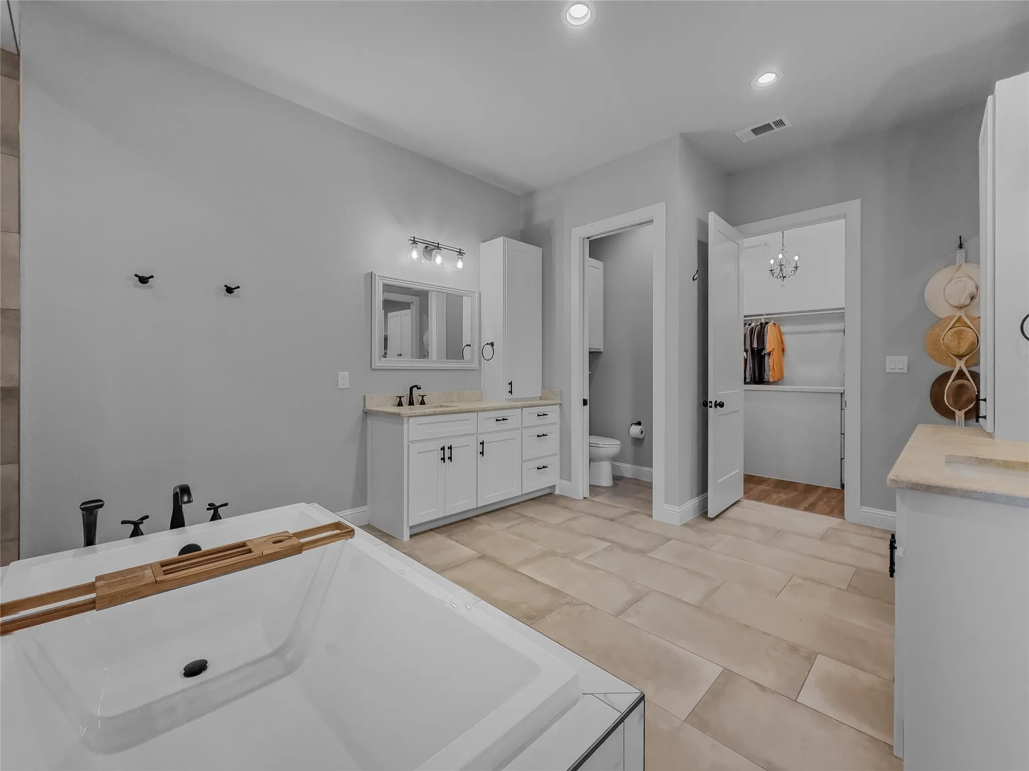 Single Family Residence For Sale in Hunt County , 6232 Purple English Oak Court, Royse City, Texas 75189, 4 Bedroom, 3 Bathroom, 2 Garage spaces, 2,716 Sqft, built in 2022, mls#21371202, Real Estate Agent in Royse City, Homes For Sale in Hunt county, Homes For Sale in Royse City, Realtor in Royse City Texas, Real Estate Brokerage Independent Realty Texas, Luminita Cordes Realtor