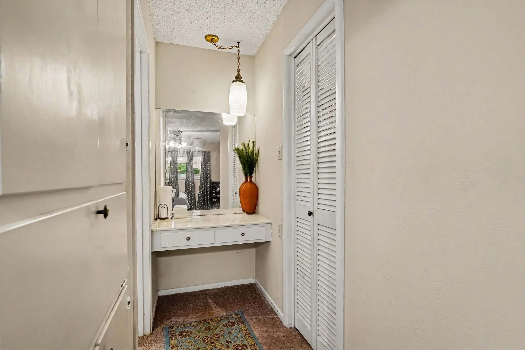 Single Family Residence For Sale in Tarrant County , 1308 Prelude Drive, Fort Worth, Texas 76134, 3 Bedroom, 2 Bathroom, 2 Garage spaces, 2,157 Sqft, built in 1967, mls#21374844, Real Estate Agent in Fort Worth, Homes For Sale in Tarrant county, Homes For Sale in Fort Worth, Realtor in Fort Worth Texas, Real Estate Brokerage Independent Realty Texas, Luminita Cordes Realtor