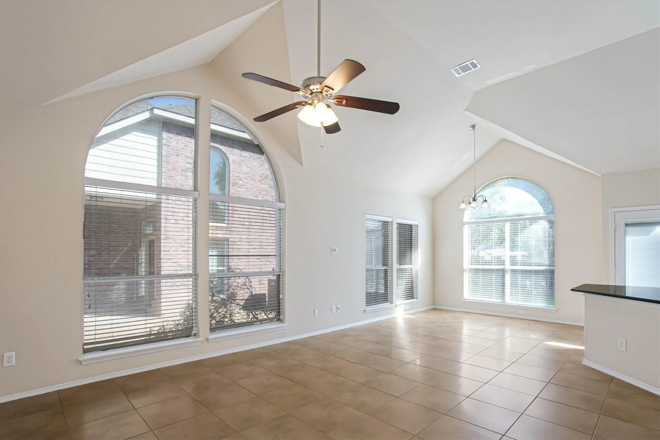 Single Family Residence For Rent in Denton County , 2508 Lakeshore Drive, Flower Mound, Texas 75028, 3 Bedroom, 2 Bathroom, 2 Garage spaces, 1,428 Sqft, built in 1992, mls#21348065, Real Estate Agent in Flower Mound, Homes For Rent in Denton county, Homes For Rent in Flower Mound, Realtor in Flower Mound Texas, Real Estate Brokerage Independent Realty Texas, Luminita Cordes Realtor