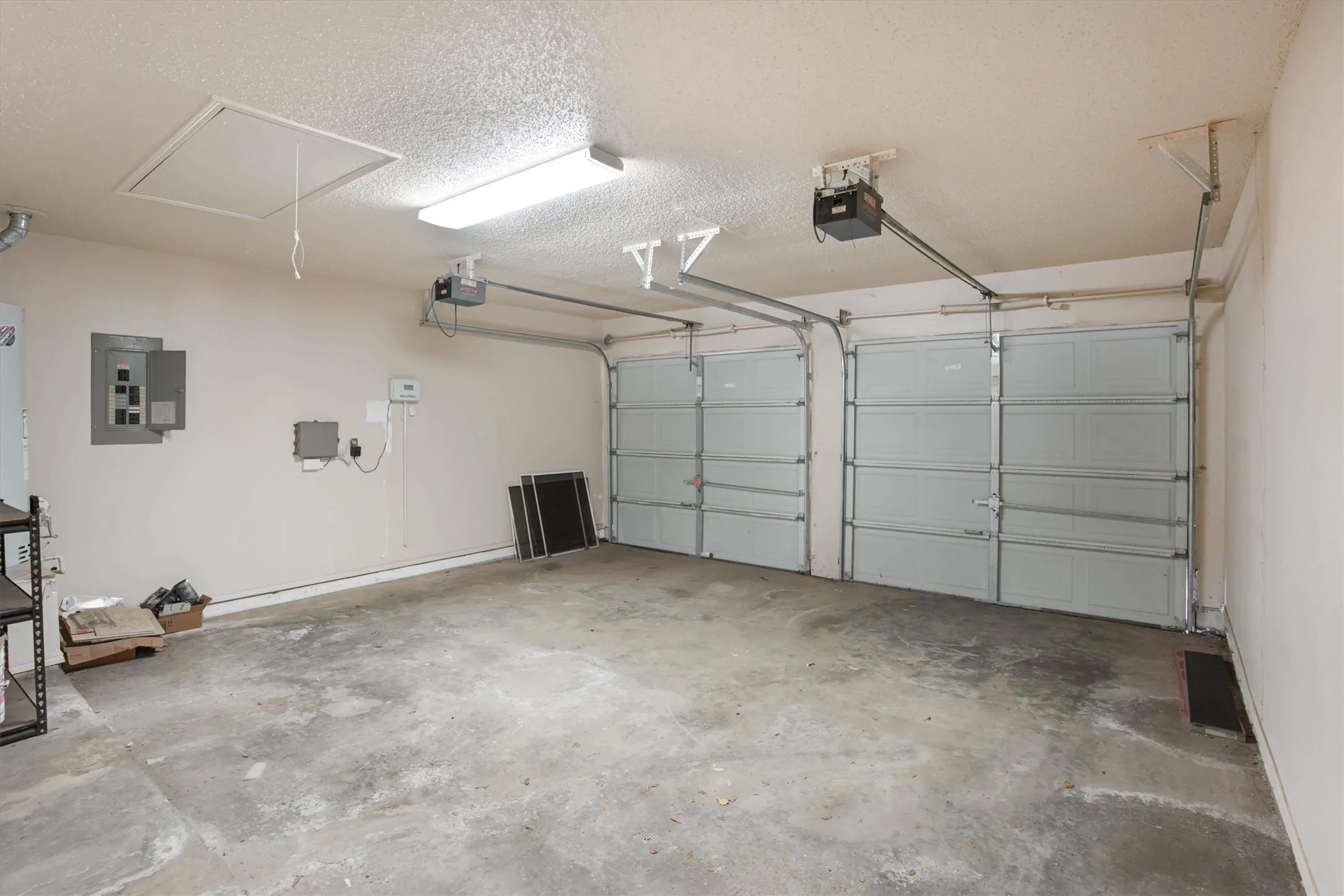 Single Family Residence For Rent in Denton County , 2508 Lakeshore Drive, Flower Mound, Texas 75028, 3 Bedroom, 2 Bathroom, 2 Garage spaces, 1,428 Sqft, built in 1992, mls#21348065, Real Estate Agent in Flower Mound, Homes For Rent in Denton county, Homes For Rent in Flower Mound, Realtor in Flower Mound Texas, Real Estate Brokerage Independent Realty Texas, Luminita Cordes Realtor