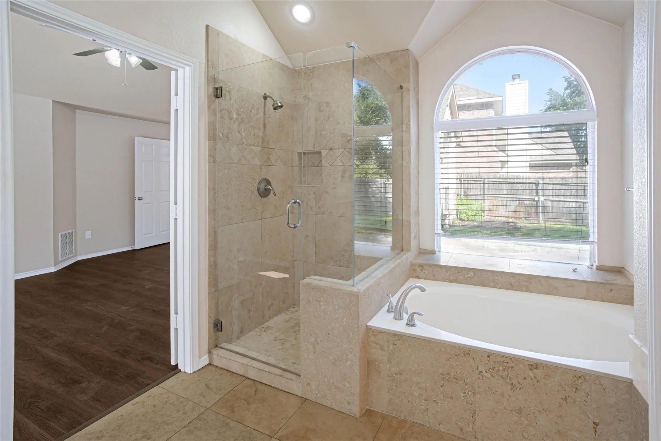 Single Family Residence For Rent in Denton County , 2508 Lakeshore Drive, Flower Mound, Texas 75028, 3 Bedroom, 2 Bathroom, 2 Garage spaces, 1,428 Sqft, built in 1992, mls#21348065, Real Estate Agent in Flower Mound, Homes For Rent in Denton county, Homes For Rent in Flower Mound, Realtor in Flower Mound Texas, Real Estate Brokerage Independent Realty Texas, Luminita Cordes Realtor