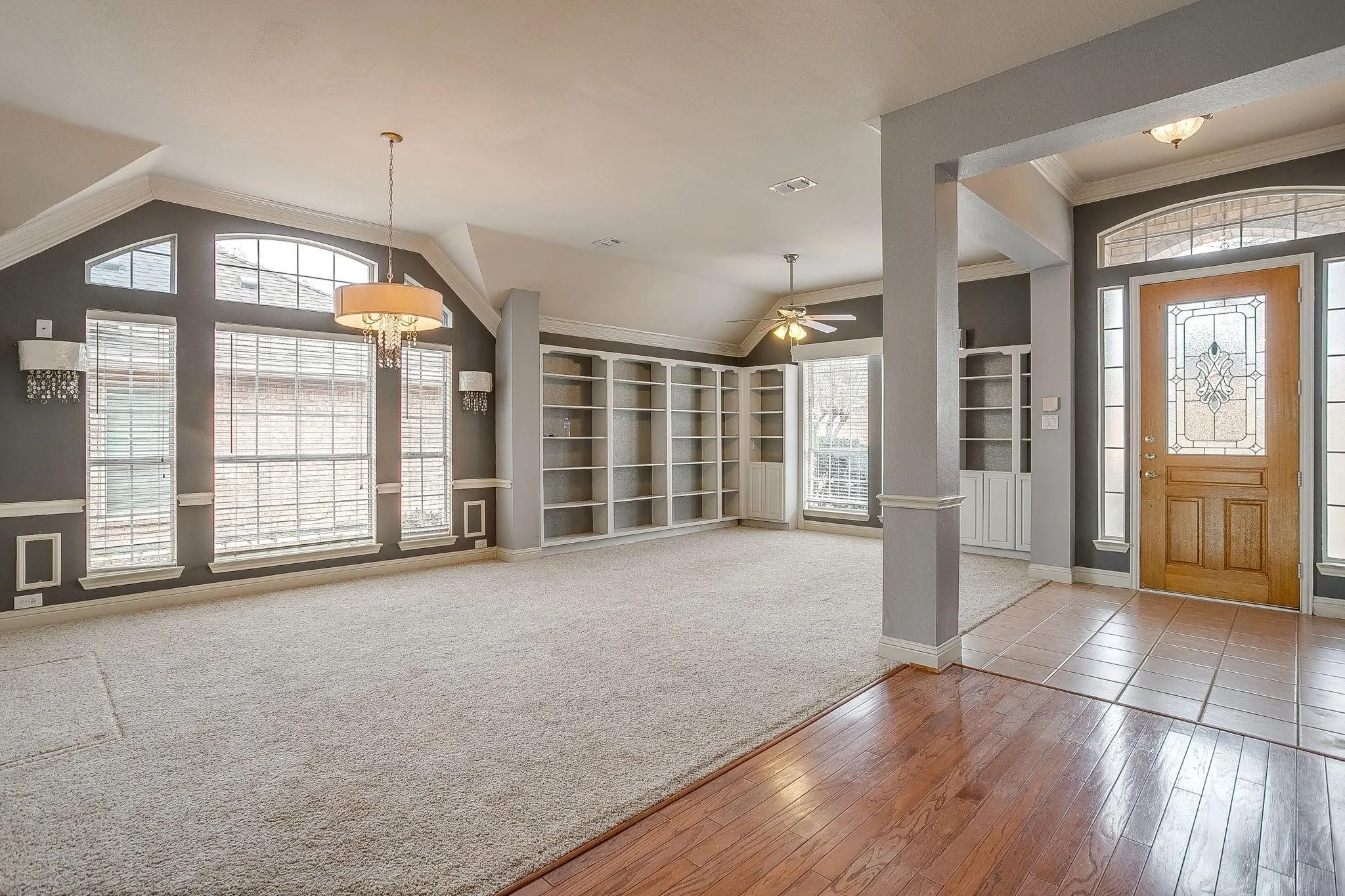 Single Family Residence For Sale in Tarrant County , 420 Vasey Oak Drive, Keller, Texas 76248, 3 Bedroom, 3 Bathroom, 2 Garage spaces, 2,895 Sqft, built in 1995, mls#21376002, Real Estate Agent in Keller, Homes For Sale in Tarrant county, Homes For Sale in Keller, Realtor in Keller Texas, Real Estate Brokerage Independent Realty Texas, Luminita Cordes Realtor