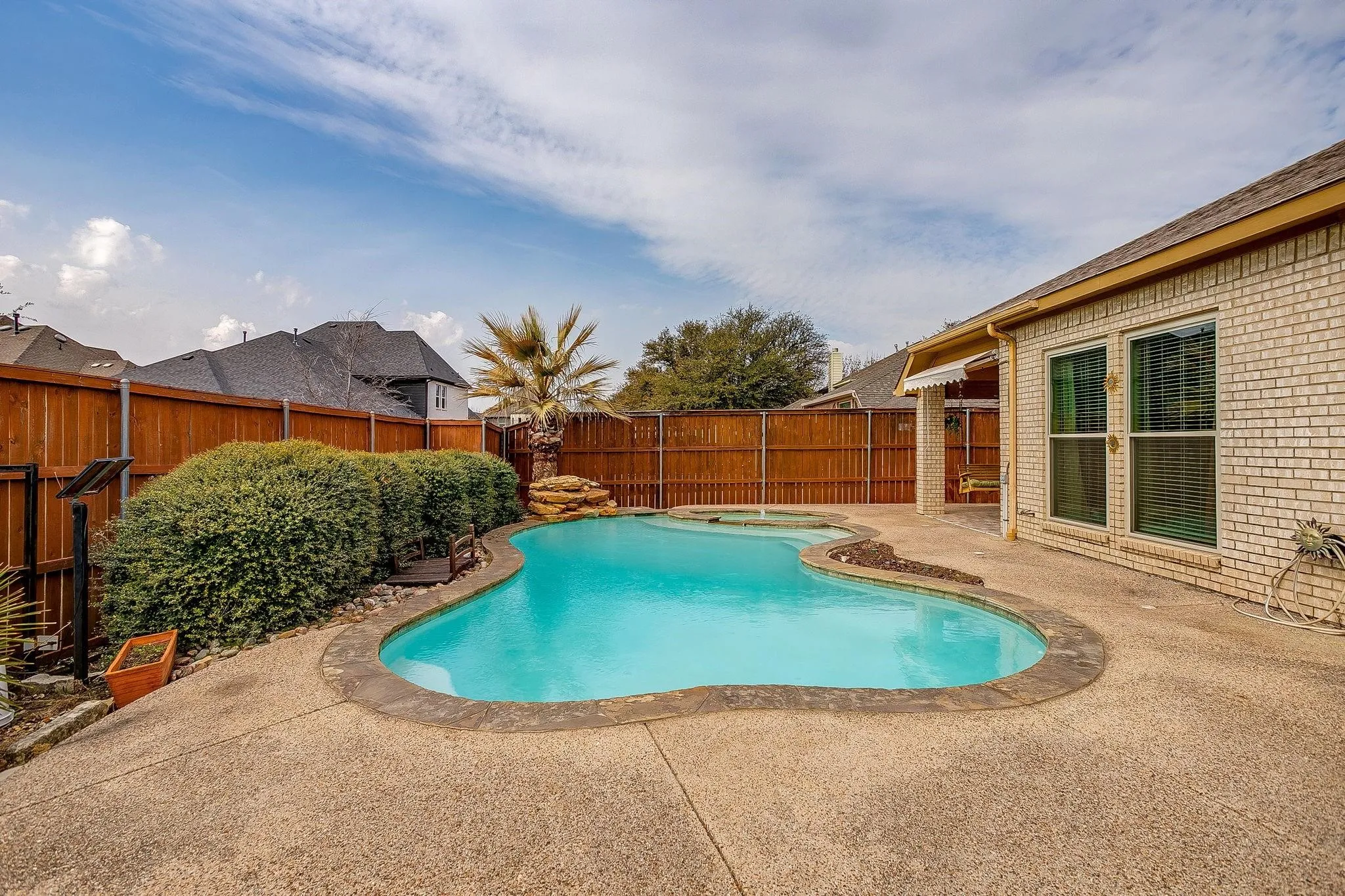 Single Family Residence For Sale in Tarrant County , 420 Vasey Oak Drive, Keller, Texas 76248, 3 Bedroom, 3 Bathroom, 2 Garage spaces, 2,895 Sqft, built in 1995, mls#21376002, Real Estate Agent in Keller, Homes For Sale in Tarrant county, Homes For Sale in Keller, Realtor in Keller Texas, Real Estate Brokerage Independent Realty Texas, Luminita Cordes Realtor