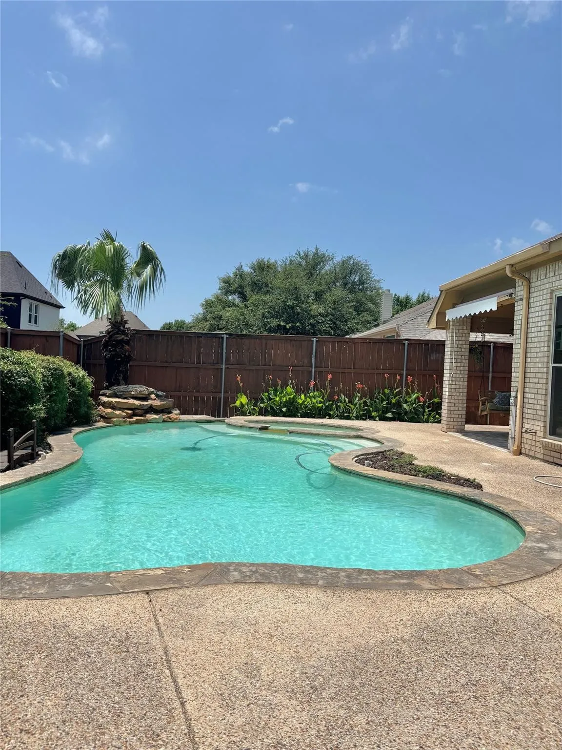 Single Family Residence For Sale in Tarrant County , 420 Vasey Oak Drive, Keller, Texas 76248, 3 Bedroom, 3 Bathroom, 2 Garage spaces, 2,895 Sqft, built in 1995, mls#21376002, Real Estate Agent in Keller, Homes For Sale in Tarrant county, Homes For Sale in Keller, Realtor in Keller Texas, Real Estate Brokerage Independent Realty Texas, Luminita Cordes Realtor