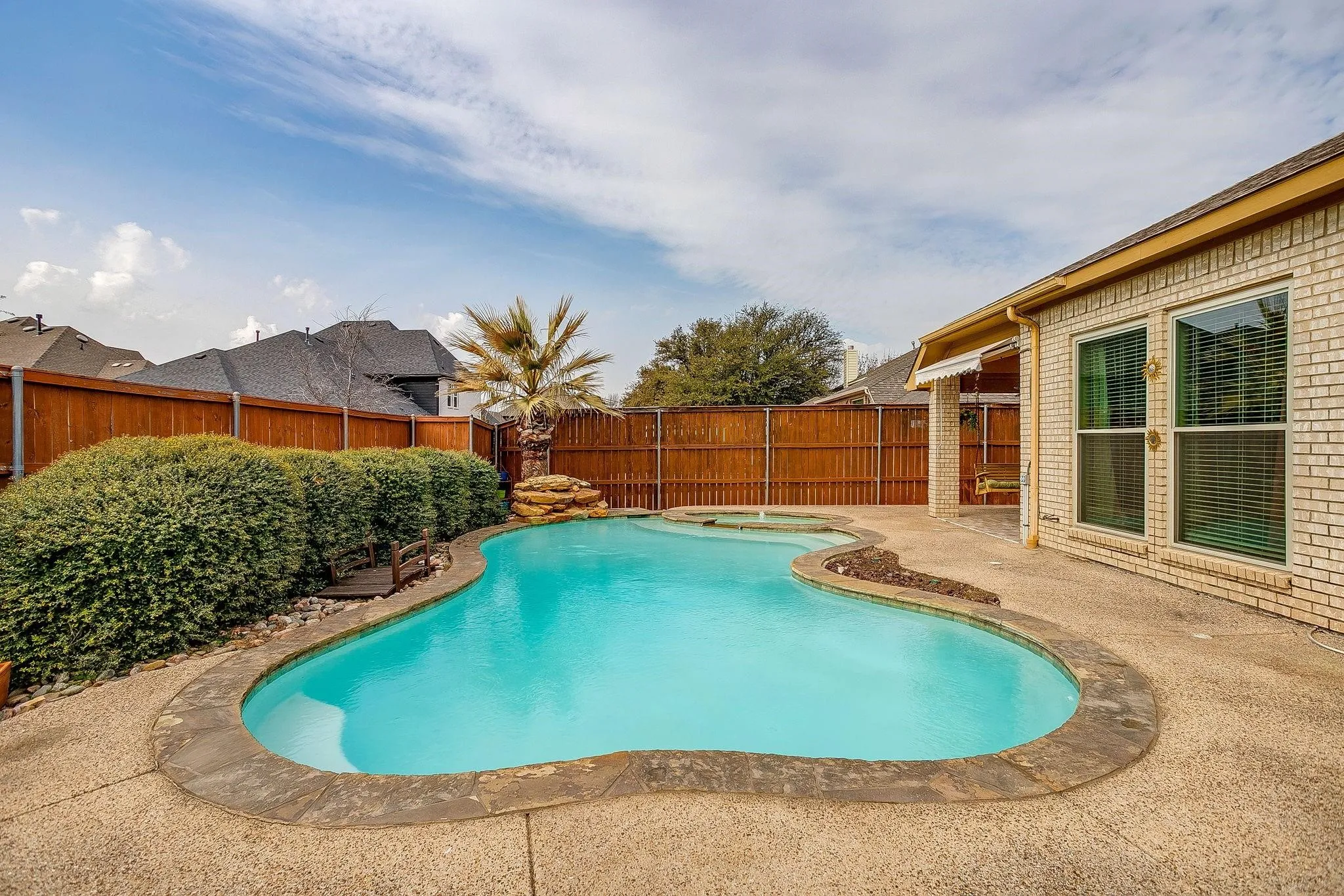 Single Family Residence For Sale in Tarrant County , 420 Vasey Oak Drive, Keller, Texas 76248, 3 Bedroom, 3 Bathroom, 2 Garage spaces, 2,895 Sqft, built in 1995, mls#21376002, Real Estate Agent in Keller, Homes For Sale in Tarrant county, Homes For Sale in Keller, Realtor in Keller Texas, Real Estate Brokerage Independent Realty Texas, Luminita Cordes Realtor