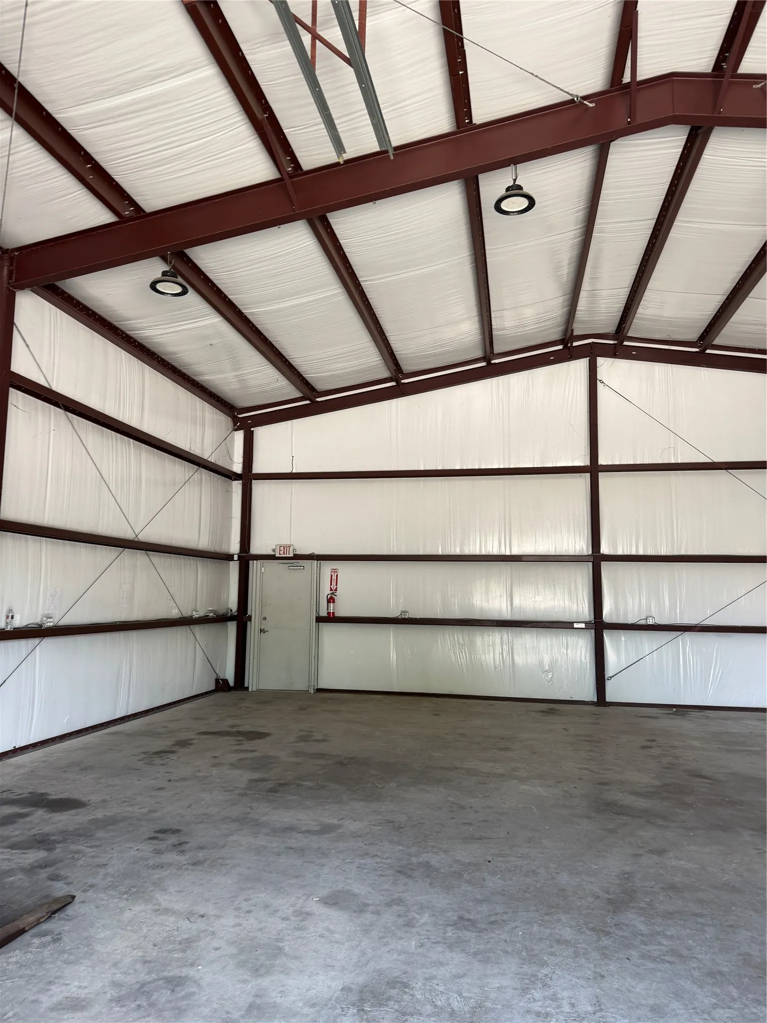 Warehouse For Rent in Tarrant County , 132 N Grants Lane C, White Settlement, Texas 76108, 0, 0, Garage spaces, 0 Sqft, built in 2018, mls#21376180, Real Estate Agent in White Settlement, Homes For Rent in Tarrant county, Homes For Rent in White Settlement, Realtor in White Settlement Texas, Real Estate Brokerage Independent Realty Texas, Luminita Cordes Realtor