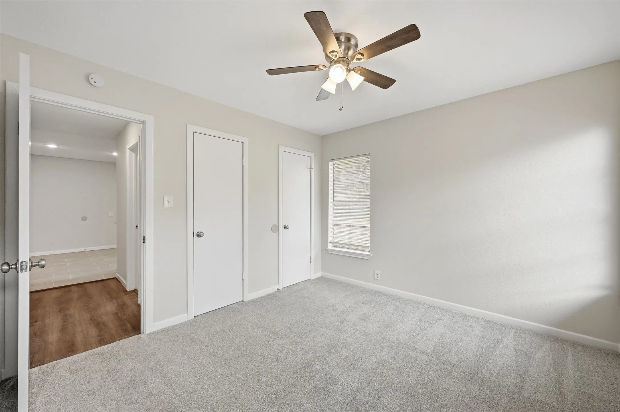 Single Family Residence For Rent in Tarrant County , 4229 Comanche Street, Fort Worth, Texas 76119, 3 Bedroom, 2 Bathroom, Garage spaces, 1,083 Sqft, built in 1954, mls#21376155, Real Estate Agent in Fort Worth, Homes For Rent in Tarrant county, Homes For Rent in Fort Worth, Realtor in Fort Worth Texas, Real Estate Brokerage Independent Realty Texas, Luminita Cordes Realtor