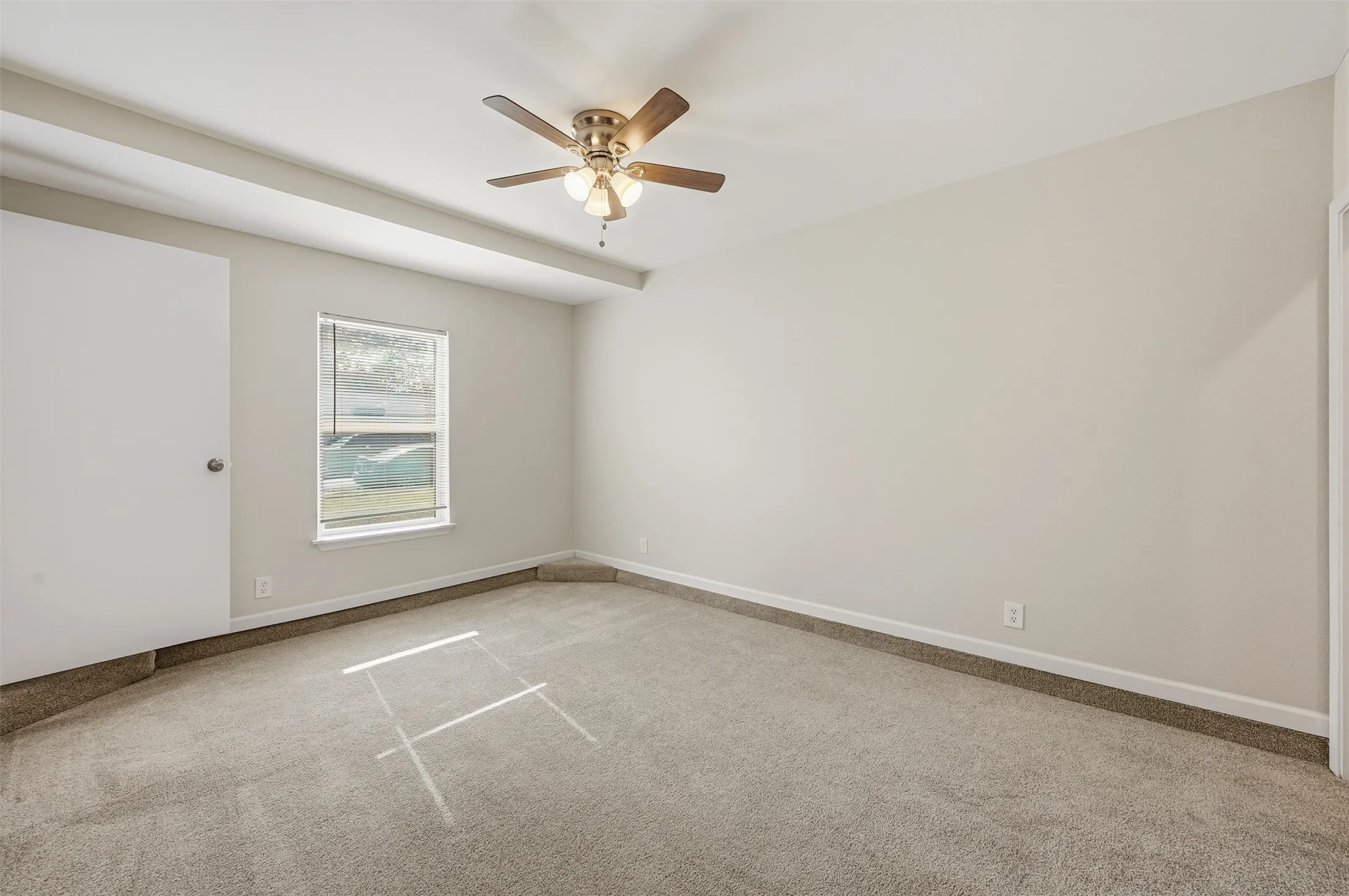 Single Family Residence For Rent in Tarrant County , 4229 Comanche Street, Fort Worth, Texas 76119, 3 Bedroom, 2 Bathroom, Garage spaces, 1,083 Sqft, built in 1954, mls#21376155, Real Estate Agent in Fort Worth, Homes For Rent in Tarrant county, Homes For Rent in Fort Worth, Realtor in Fort Worth Texas, Real Estate Brokerage Independent Realty Texas, Luminita Cordes Realtor