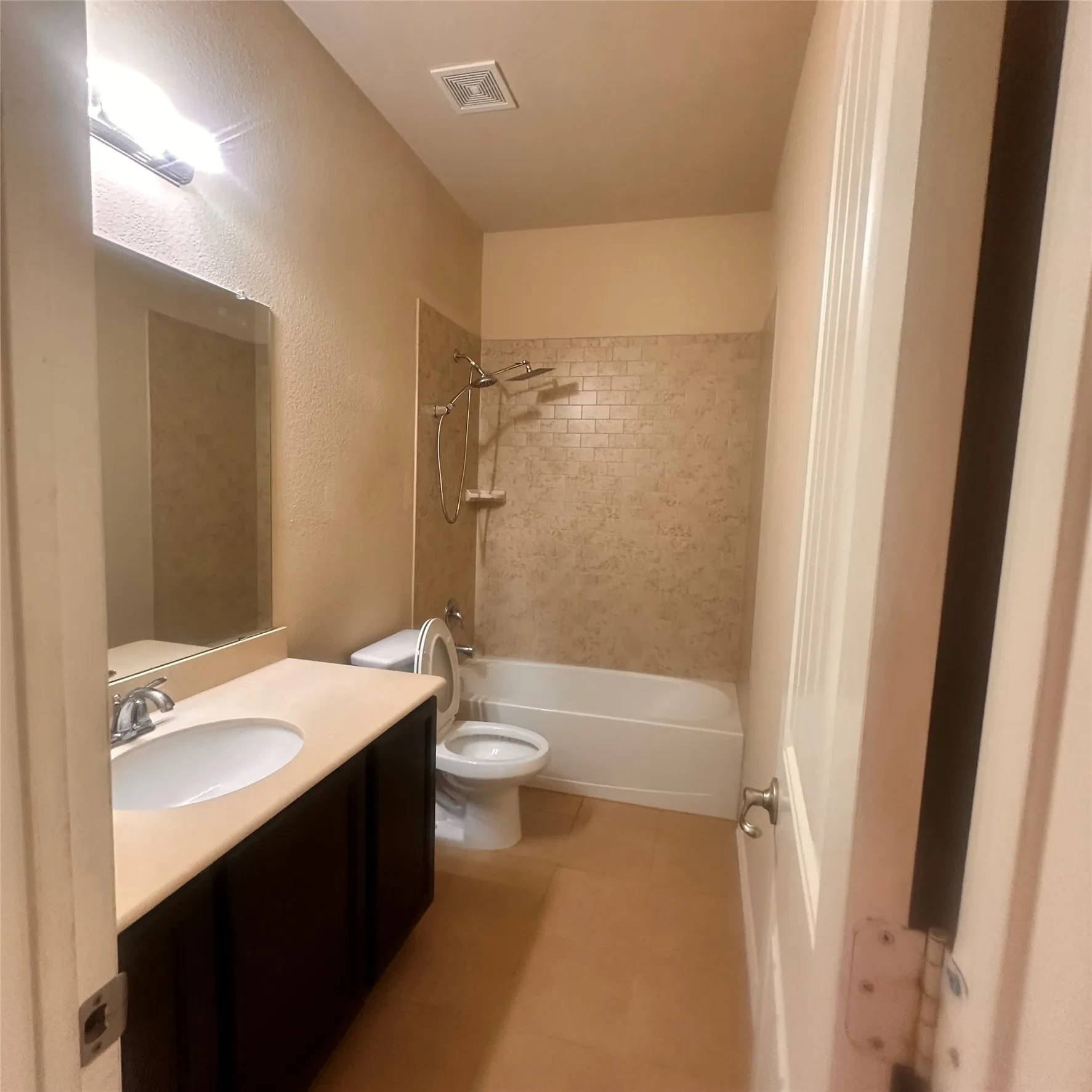 Single Family Residence For Rent in Collin County , 708 Westgate Court, Anna, Texas 75409, 3 Bedroom, 2 Bathroom, 2 Garage spaces, 1,402 Sqft, built in 2014, mls#21376239, Real Estate Agent in Anna, Homes For Rent in Collin county, Homes For Rent in Anna, Realtor in Anna Texas, Real Estate Brokerage Independent Realty Texas, Luminita Cordes Realtor
