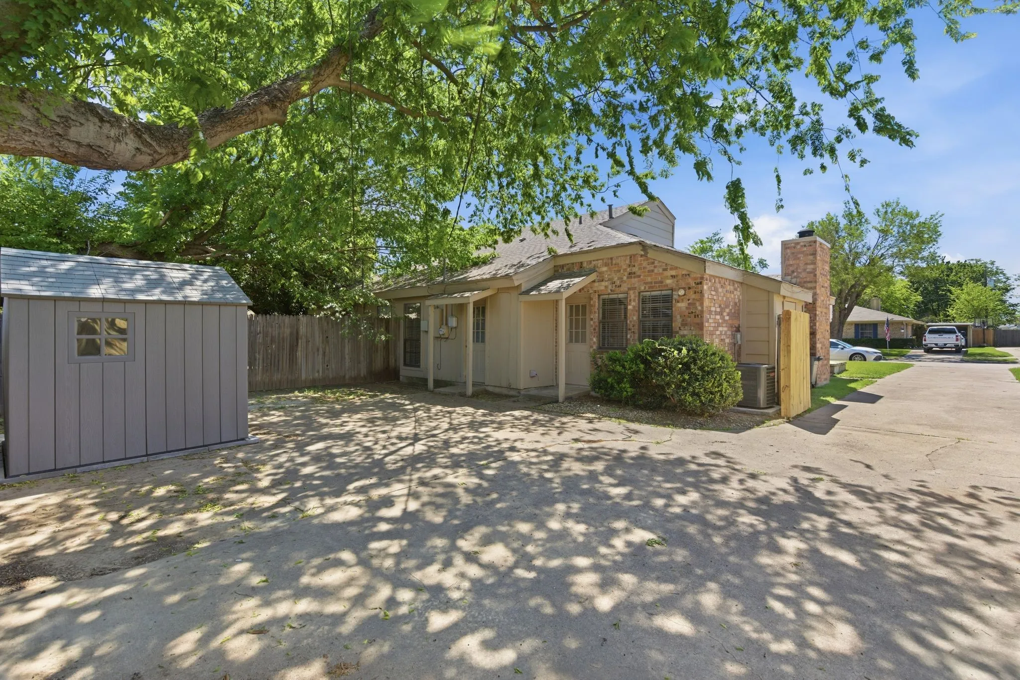 Duplex For Rent in Tarrant County , 801 Windcrest Drive, Keller, Texas 76248, 2 Bedroom, 1 Bathroom, Garage spaces, 986 Sqft, built in 1983, mls#21376220, Real Estate Agent in Keller, Homes For Rent in Tarrant county, Homes For Rent in Keller, Realtor in Keller Texas, Real Estate Brokerage Independent Realty Texas, Luminita Cordes Realtor