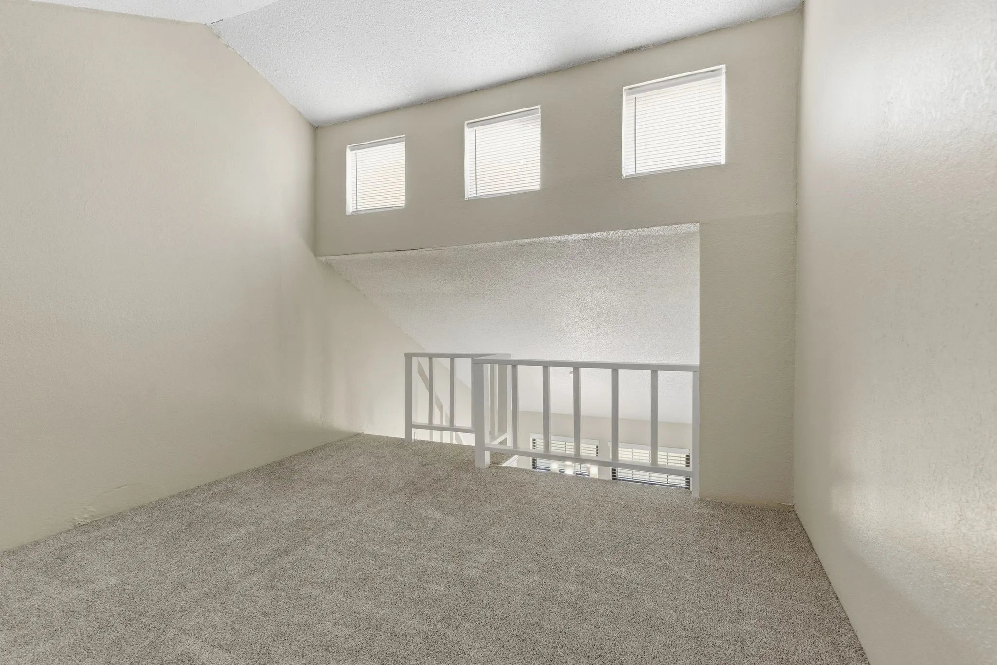 Duplex For Rent in Tarrant County , 801 Windcrest Drive, Keller, Texas 76248, 2 Bedroom, 1 Bathroom, Garage spaces, 986 Sqft, built in 1983, mls#21376220, Real Estate Agent in Keller, Homes For Rent in Tarrant county, Homes For Rent in Keller, Realtor in Keller Texas, Real Estate Brokerage Independent Realty Texas, Luminita Cordes Realtor
