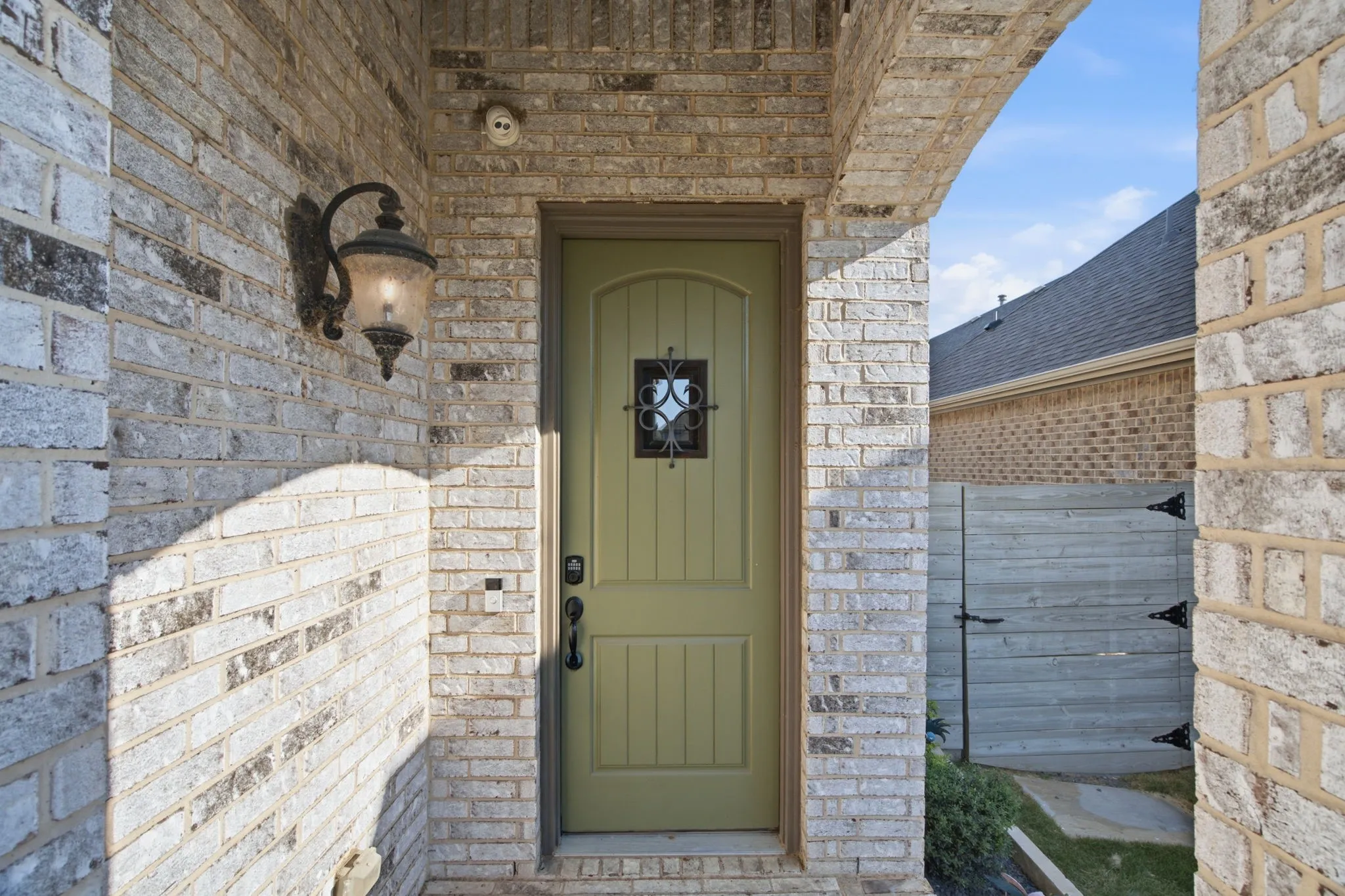 Single Family Residence For Sale in Denton County , 908 Plaza Lane, Argyle, Texas 76226, 3 Bedroom, 2 Bathroom, 2 Garage spaces, 1,885 Sqft, built in 2019, mls#21376172, Real Estate Agent in Argyle, Homes For Sale in Denton county, Homes For Sale in Argyle, Realtor in Argyle Texas, Real Estate Brokerage Independent Realty Texas, Luminita Cordes Realtor