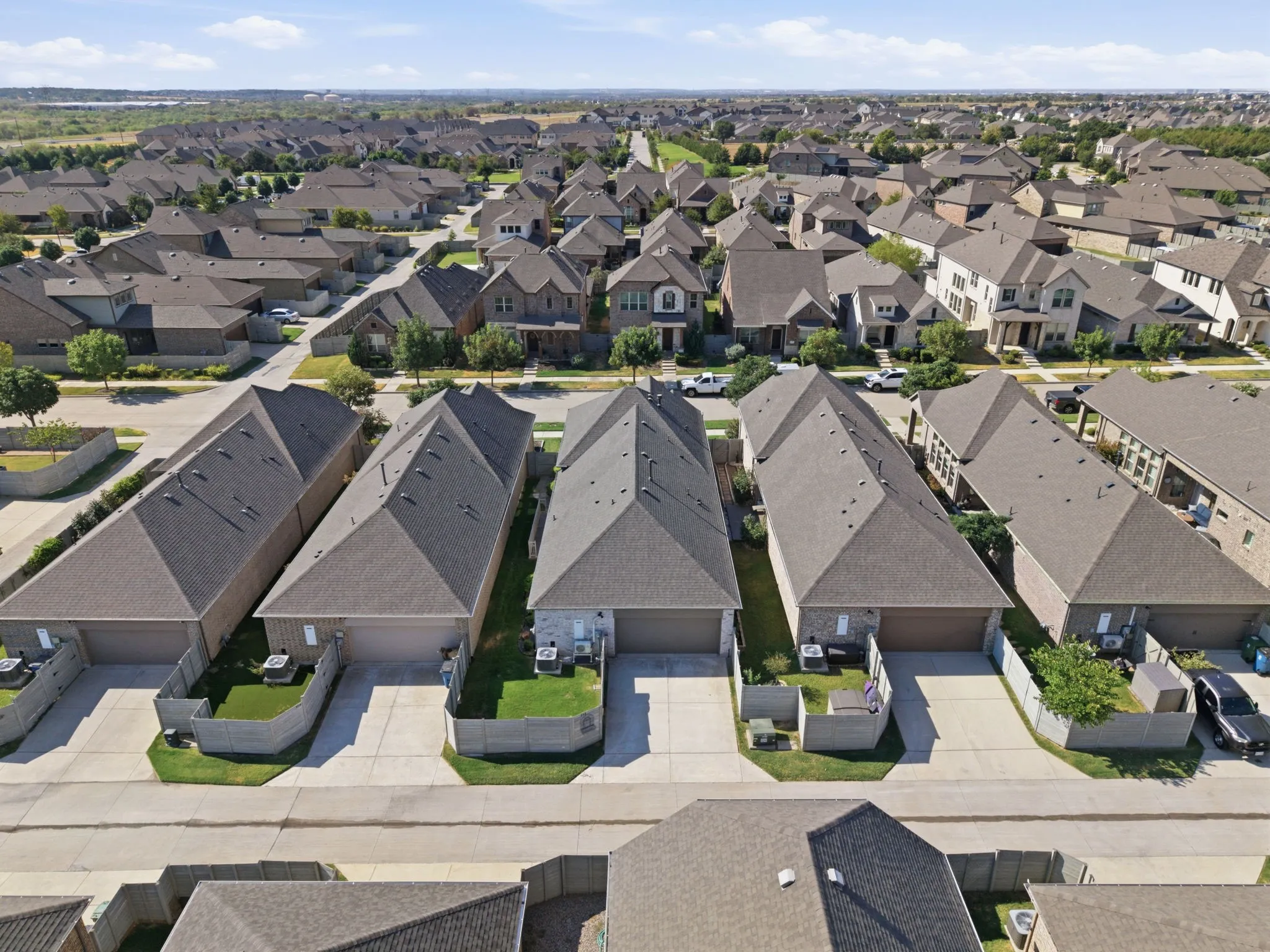Single Family Residence For Sale in Denton County , 908 Plaza Lane, Argyle, Texas 76226, 3 Bedroom, 2 Bathroom, 2 Garage spaces, 1,885 Sqft, built in 2019, mls#21376172, Real Estate Agent in Argyle, Homes For Sale in Denton county, Homes For Sale in Argyle, Realtor in Argyle Texas, Real Estate Brokerage Independent Realty Texas, Luminita Cordes Realtor
