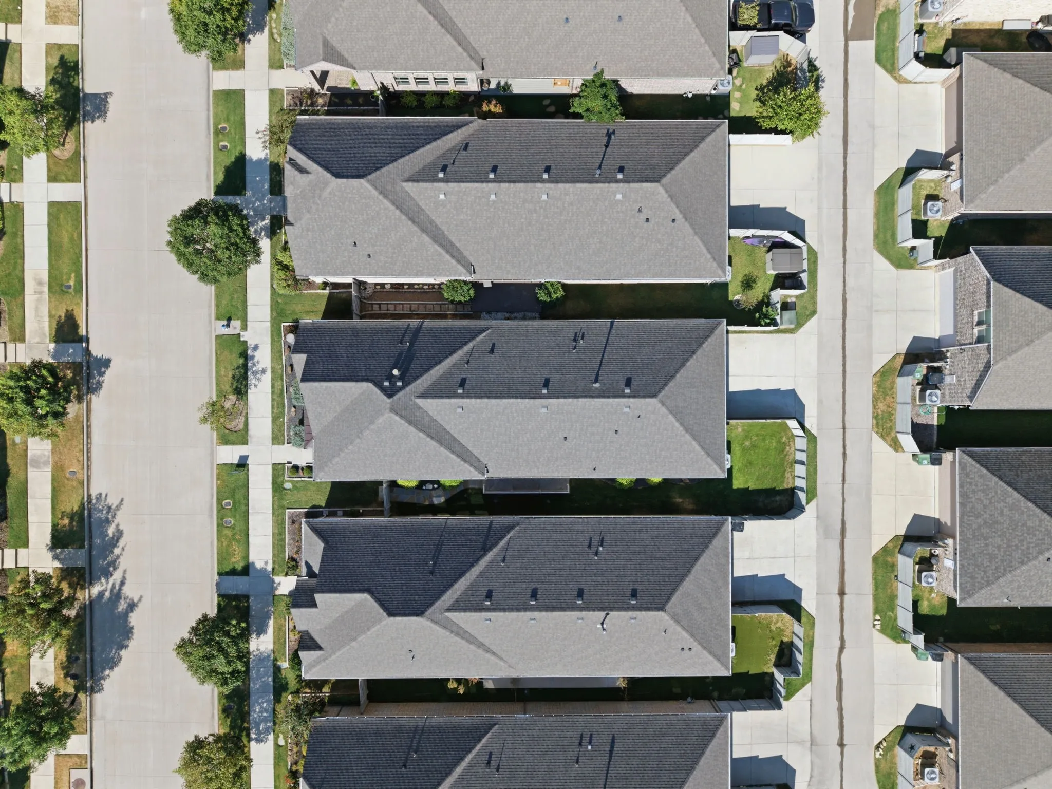 Single Family Residence For Sale in Denton County , 908 Plaza Lane, Argyle, Texas 76226, 3 Bedroom, 2 Bathroom, 2 Garage spaces, 1,885 Sqft, built in 2019, mls#21376172, Real Estate Agent in Argyle, Homes For Sale in Denton county, Homes For Sale in Argyle, Realtor in Argyle Texas, Real Estate Brokerage Independent Realty Texas, Luminita Cordes Realtor