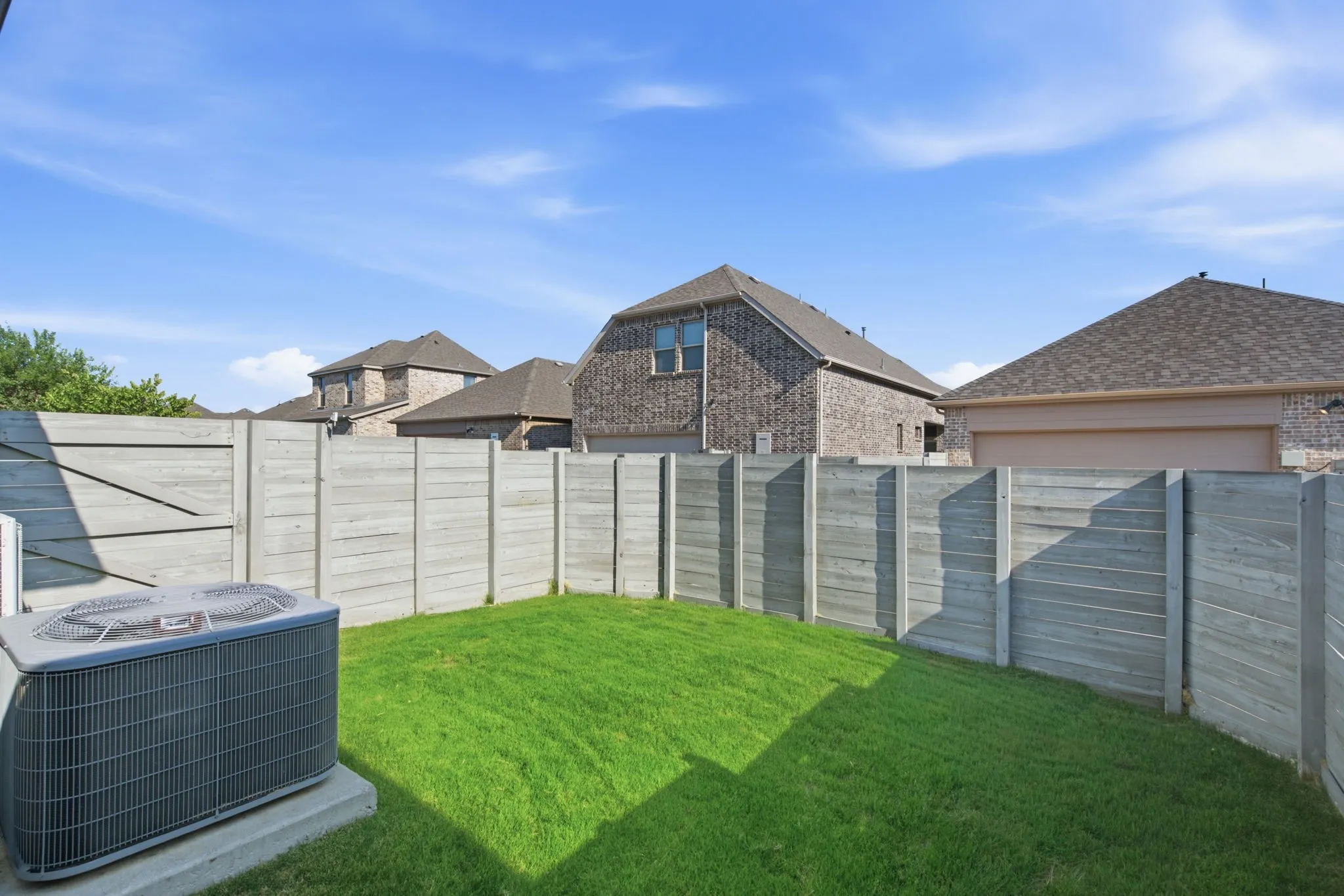 Single Family Residence For Sale in Denton County , 908 Plaza Lane, Argyle, Texas 76226, 3 Bedroom, 2 Bathroom, 2 Garage spaces, 1,885 Sqft, built in 2019, mls#21376172, Real Estate Agent in Argyle, Homes For Sale in Denton county, Homes For Sale in Argyle, Realtor in Argyle Texas, Real Estate Brokerage Independent Realty Texas, Luminita Cordes Realtor