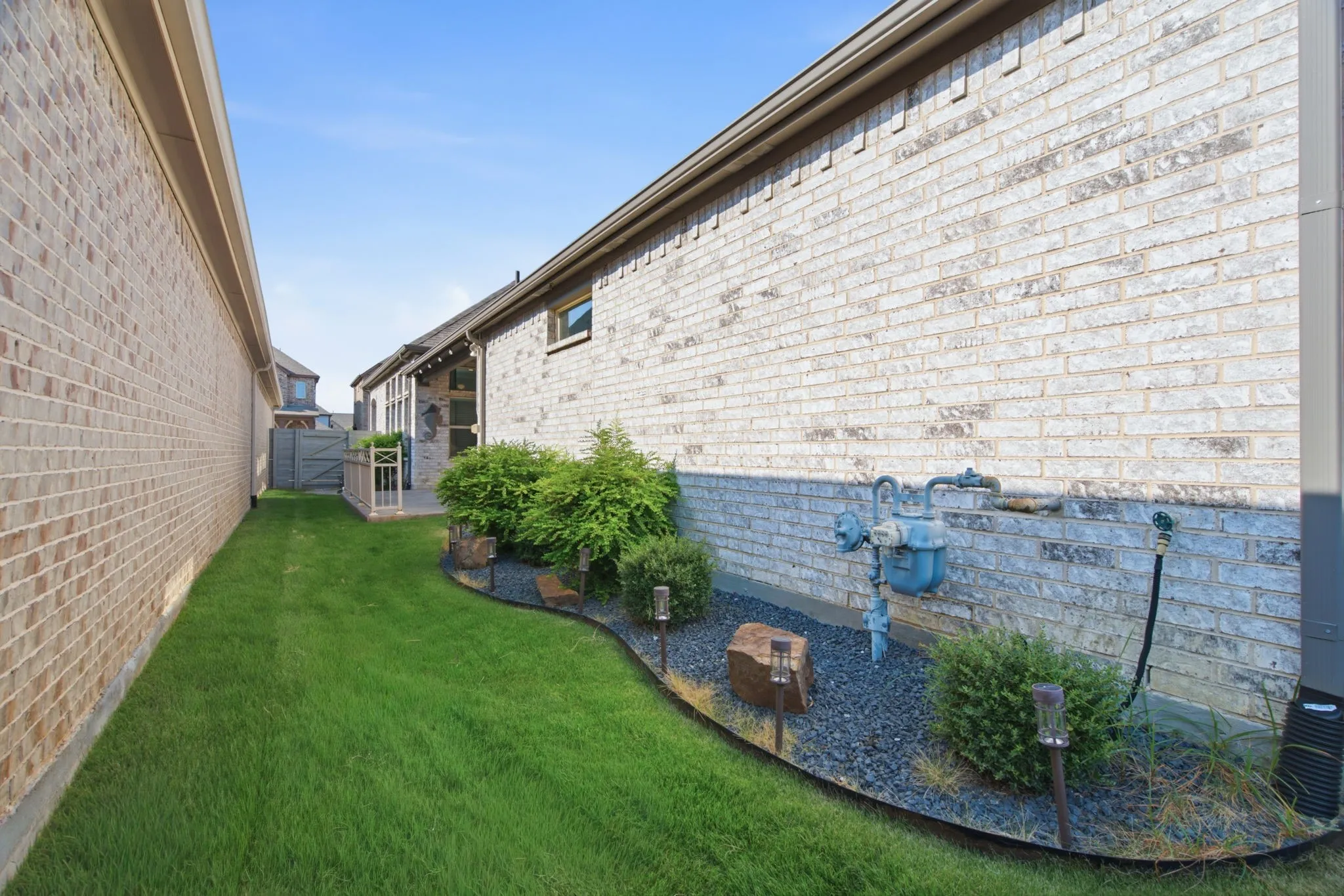 Single Family Residence For Sale in Denton County , 908 Plaza Lane, Argyle, Texas 76226, 3 Bedroom, 2 Bathroom, 2 Garage spaces, 1,885 Sqft, built in 2019, mls#21376172, Real Estate Agent in Argyle, Homes For Sale in Denton county, Homes For Sale in Argyle, Realtor in Argyle Texas, Real Estate Brokerage Independent Realty Texas, Luminita Cordes Realtor