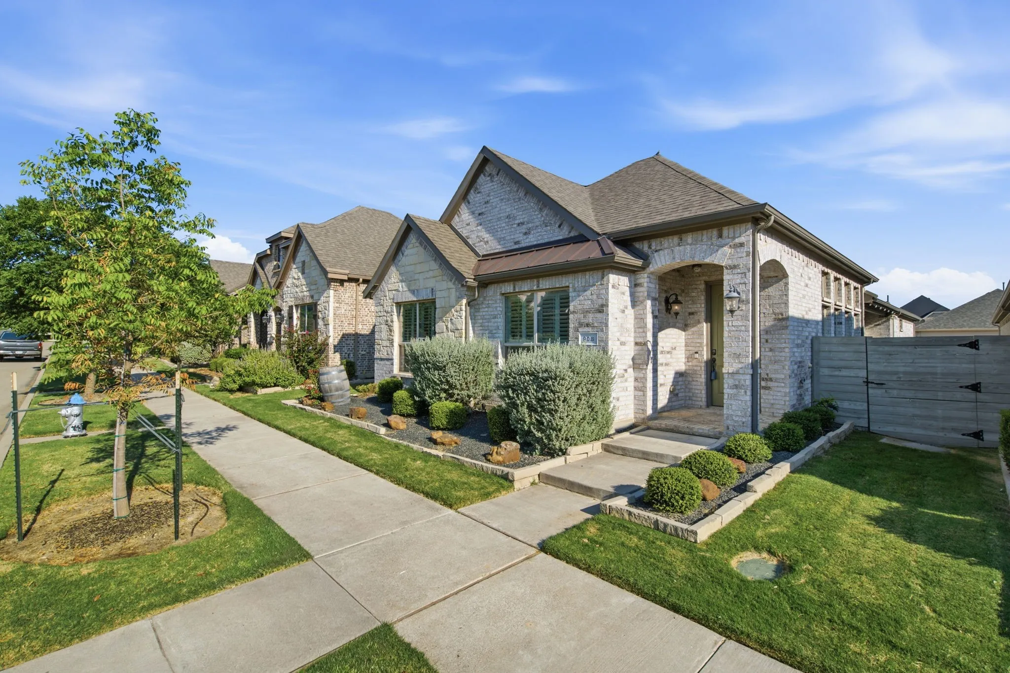 Single Family Residence For Sale in Denton County , 908 Plaza Lane, Argyle, Texas 76226, 3 Bedroom, 2 Bathroom, 2 Garage spaces, 1,885 Sqft, built in 2019, mls#21376172, Real Estate Agent in Argyle, Homes For Sale in Denton county, Homes For Sale in Argyle, Realtor in Argyle Texas, Real Estate Brokerage Independent Realty Texas, Luminita Cordes Realtor