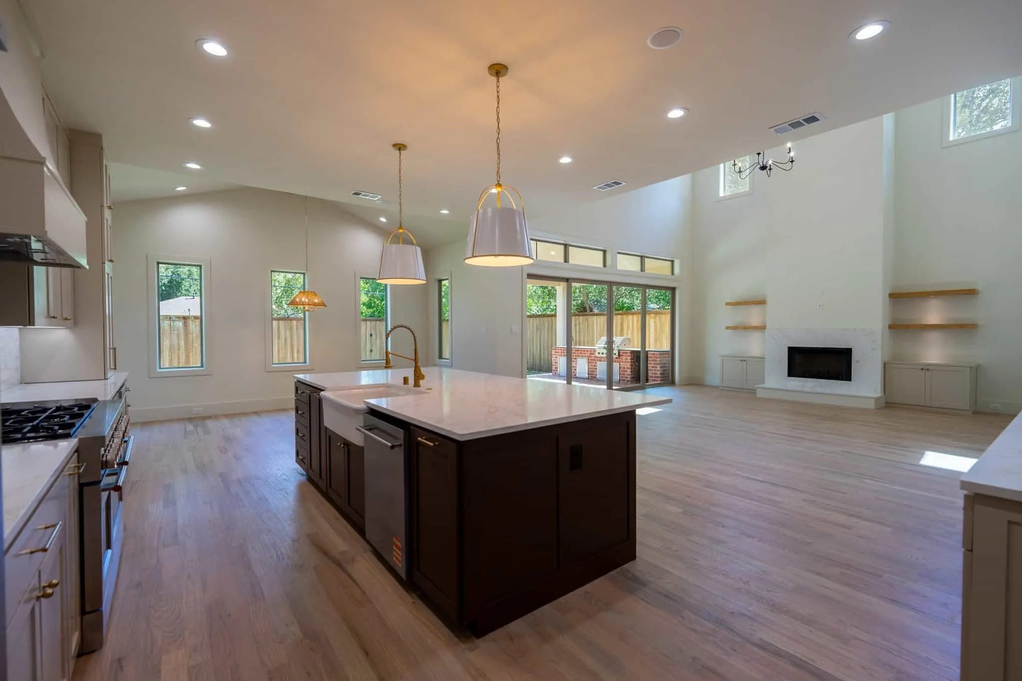 Single Family Residence For Sale in Dallas County , 3250 Lancelot Drive, Dallas, Texas 75229, 5 Bedroom, 7 Bathroom, 2 Garage spaces, 4,667 Sqft, built in 2024, mls#21369245, Real Estate Agent in Dallas, Homes For Sale in Dallas county, Homes For Sale in Dallas, Realtor in Dallas Texas, Real Estate Brokerage Independent Realty Texas, Luminita Cordes Realtor