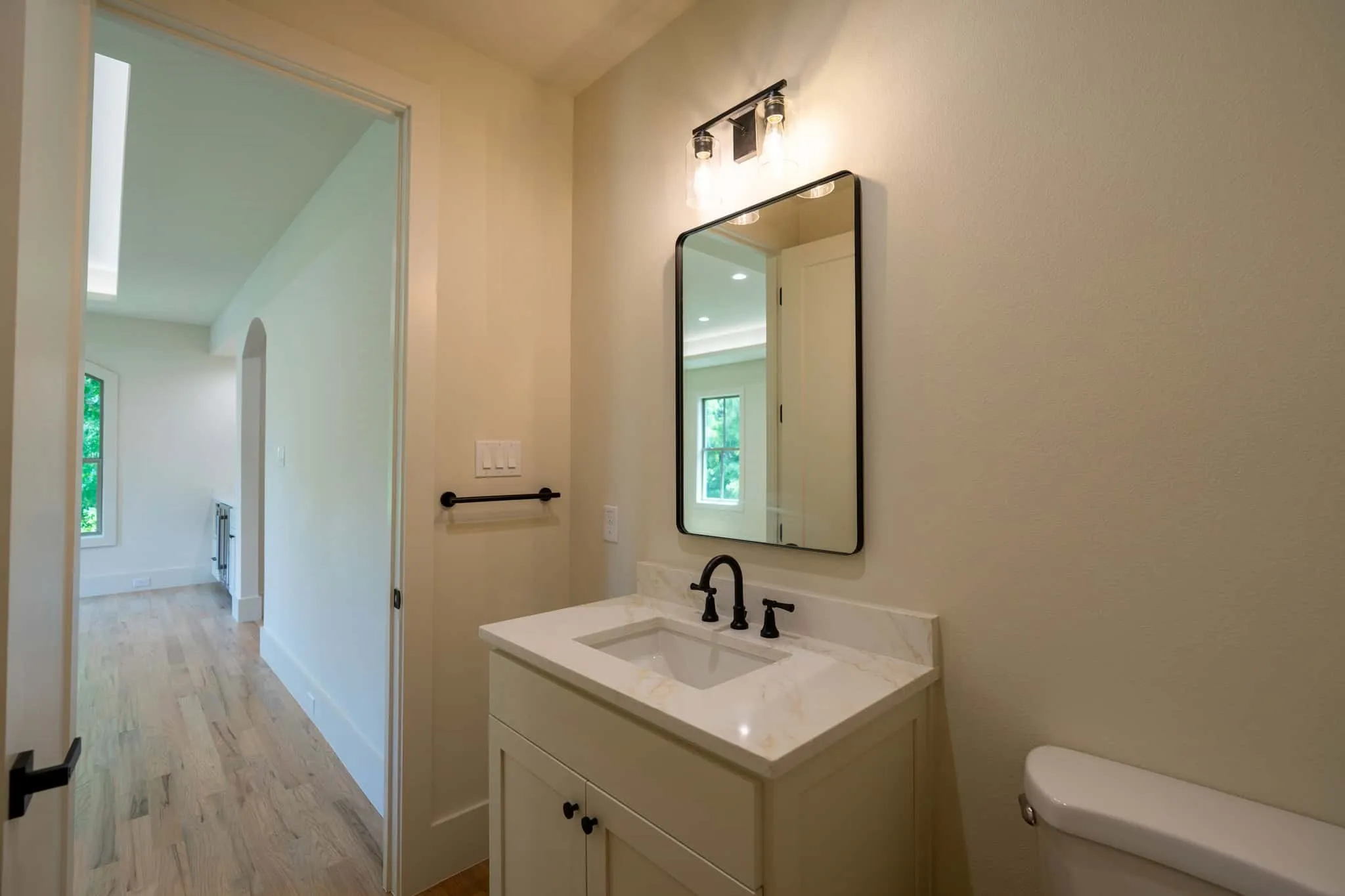 Single Family Residence For Sale in Dallas County , 3250 Lancelot Drive, Dallas, Texas 75229, 5 Bedroom, 7 Bathroom, 2 Garage spaces, 4,667 Sqft, built in 2024, mls#21369245, Real Estate Agent in Dallas, Homes For Sale in Dallas county, Homes For Sale in Dallas, Realtor in Dallas Texas, Real Estate Brokerage Independent Realty Texas, Luminita Cordes Realtor