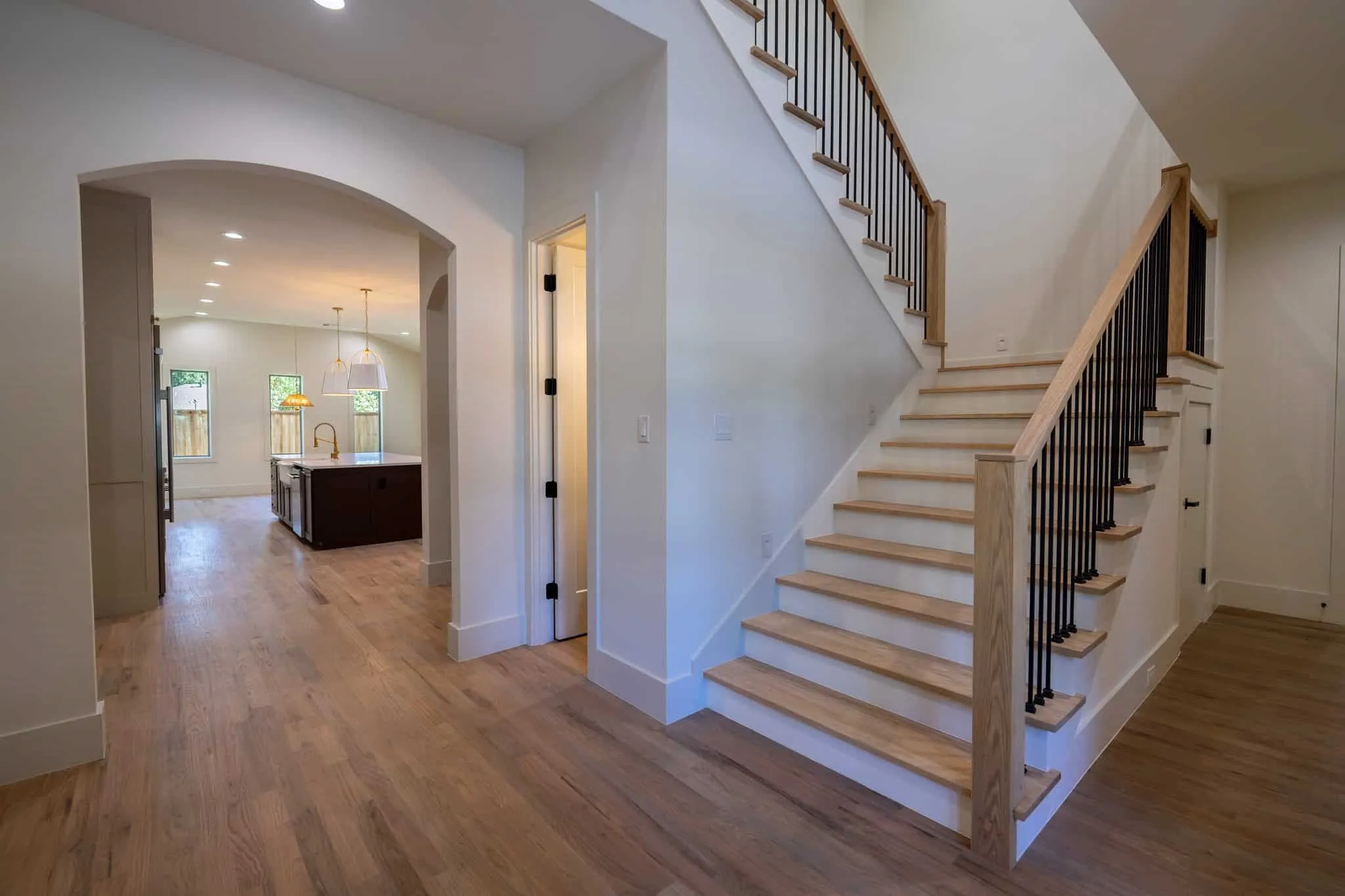 Single Family Residence For Sale in Dallas County , 3250 Lancelot Drive, Dallas, Texas 75229, 5 Bedroom, 7 Bathroom, 2 Garage spaces, 4,667 Sqft, built in 2024, mls#21369245, Real Estate Agent in Dallas, Homes For Sale in Dallas county, Homes For Sale in Dallas, Realtor in Dallas Texas, Real Estate Brokerage Independent Realty Texas, Luminita Cordes Realtor