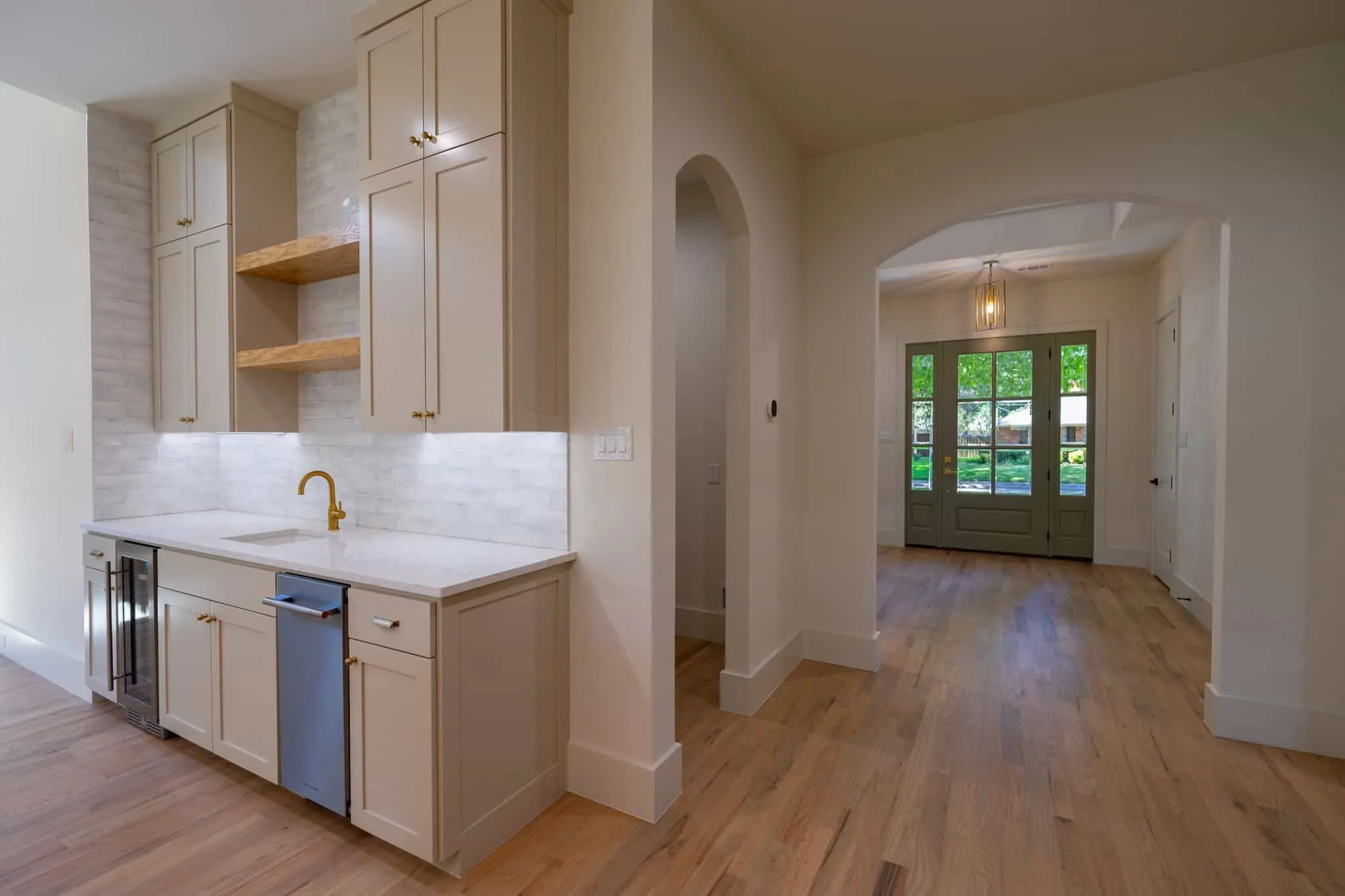Single Family Residence For Sale in Dallas County , 3250 Lancelot Drive, Dallas, Texas 75229, 5 Bedroom, 7 Bathroom, 2 Garage spaces, 4,667 Sqft, built in 2024, mls#21369245, Real Estate Agent in Dallas, Homes For Sale in Dallas county, Homes For Sale in Dallas, Realtor in Dallas Texas, Real Estate Brokerage Independent Realty Texas, Luminita Cordes Realtor