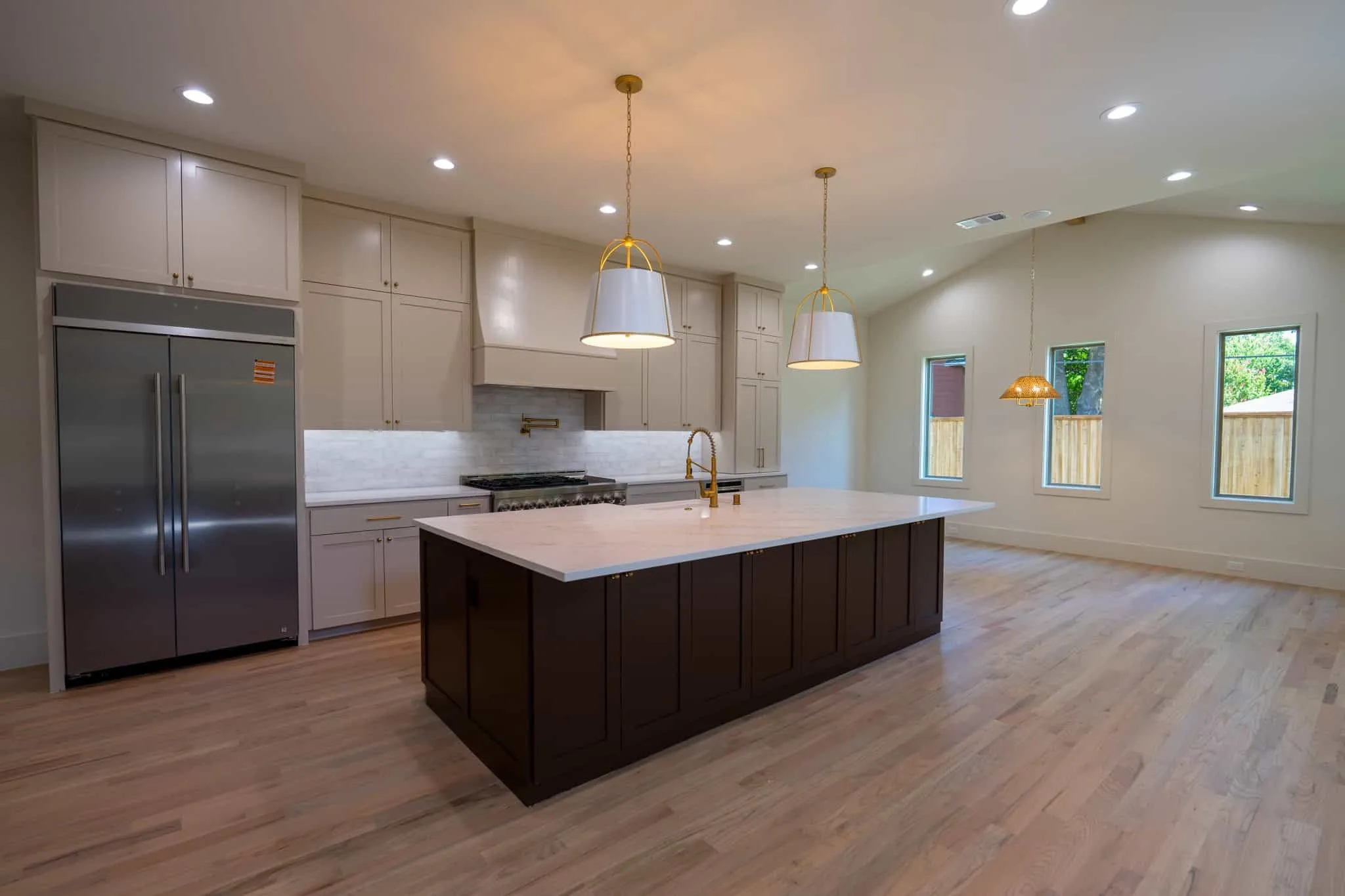 Single Family Residence For Sale in Dallas County , 3250 Lancelot Drive, Dallas, Texas 75229, 5 Bedroom, 7 Bathroom, 2 Garage spaces, 4,667 Sqft, built in 2024, mls#21369245, Real Estate Agent in Dallas, Homes For Sale in Dallas county, Homes For Sale in Dallas, Realtor in Dallas Texas, Real Estate Brokerage Independent Realty Texas, Luminita Cordes Realtor