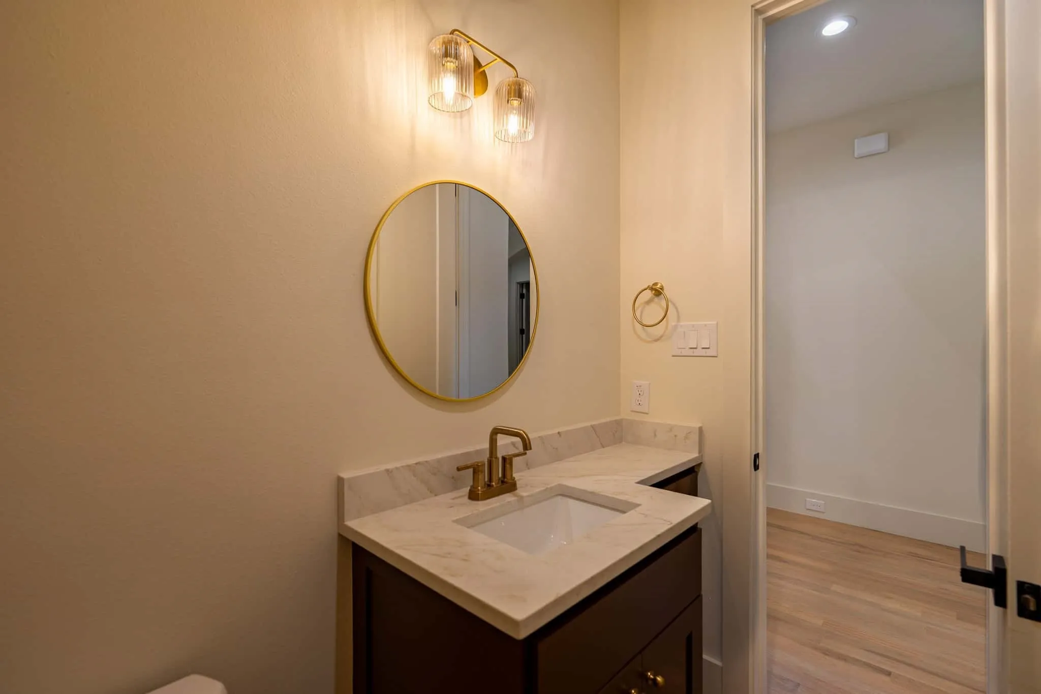 Single Family Residence For Sale in Dallas County , 3250 Lancelot Drive, Dallas, Texas 75229, 5 Bedroom, 7 Bathroom, 2 Garage spaces, 4,667 Sqft, built in 2024, mls#21369245, Real Estate Agent in Dallas, Homes For Sale in Dallas county, Homes For Sale in Dallas, Realtor in Dallas Texas, Real Estate Brokerage Independent Realty Texas, Luminita Cordes Realtor
