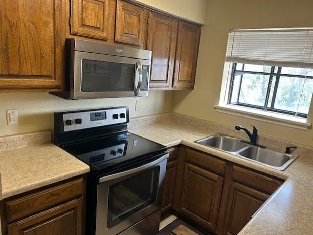 Kitchen with appliances